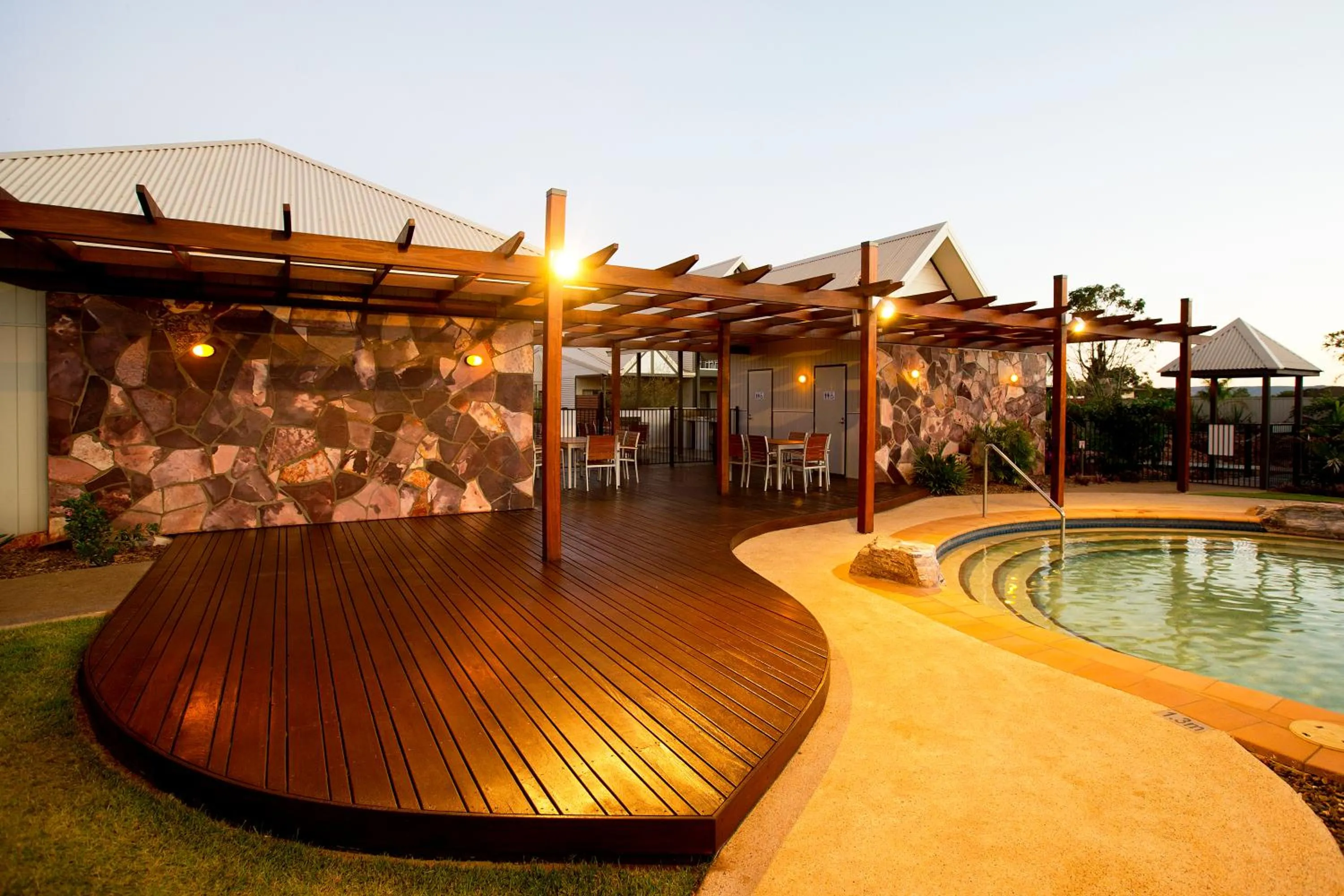 Swimming pool in Freshwater East Kimberley Apartments