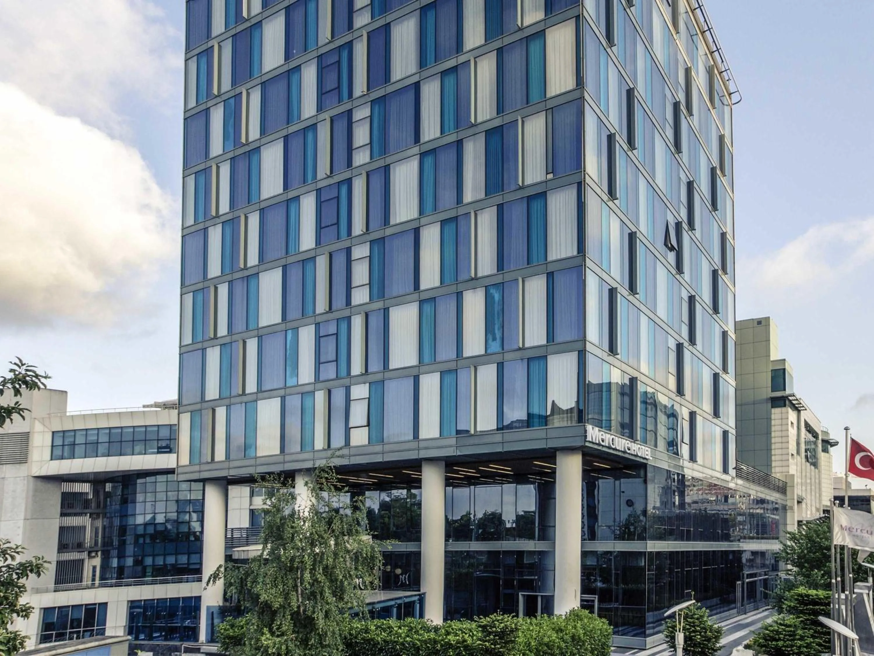 Property building in Mercure Istanbul Umraniye