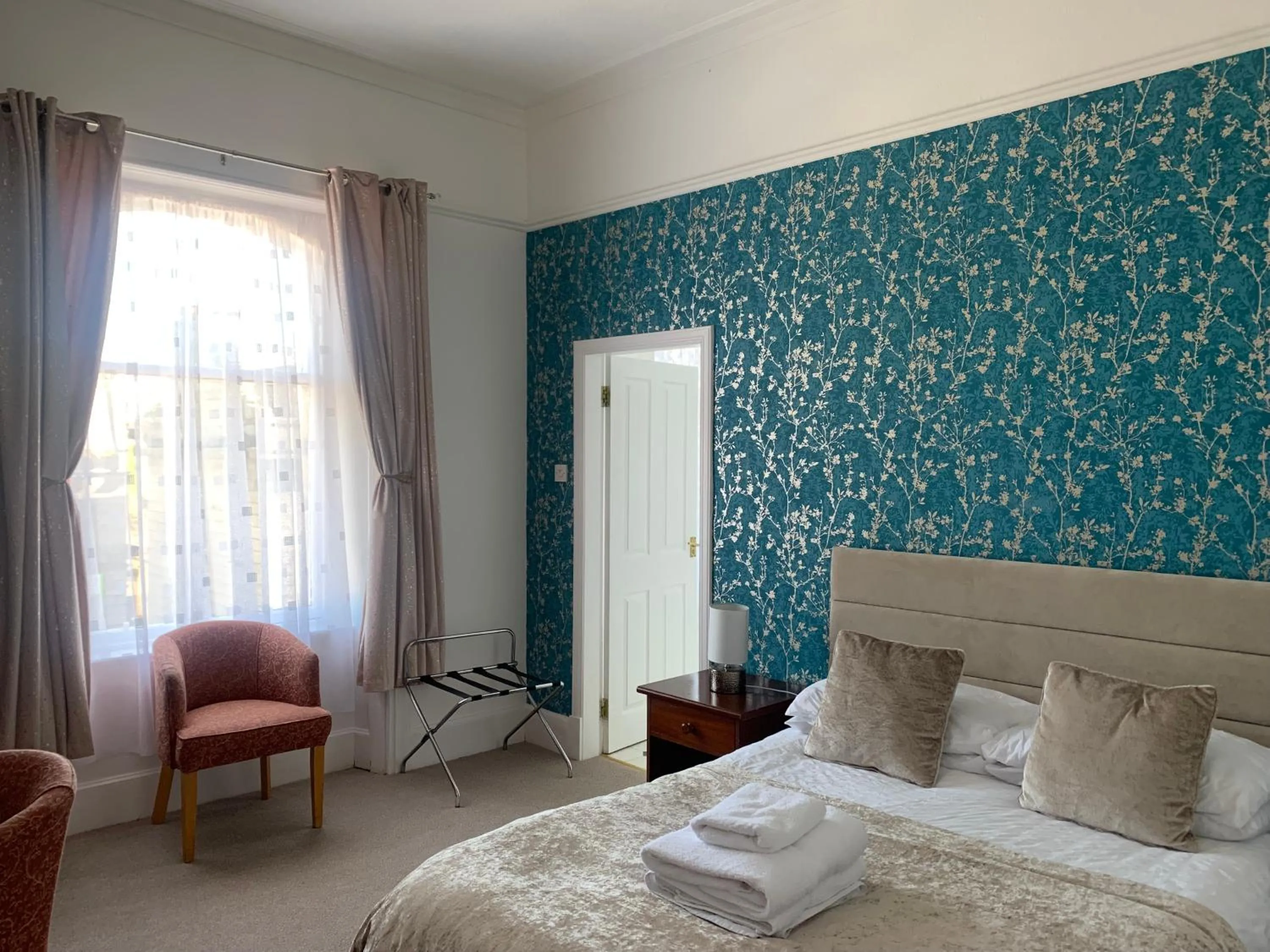 The Gordon Arms Hotel