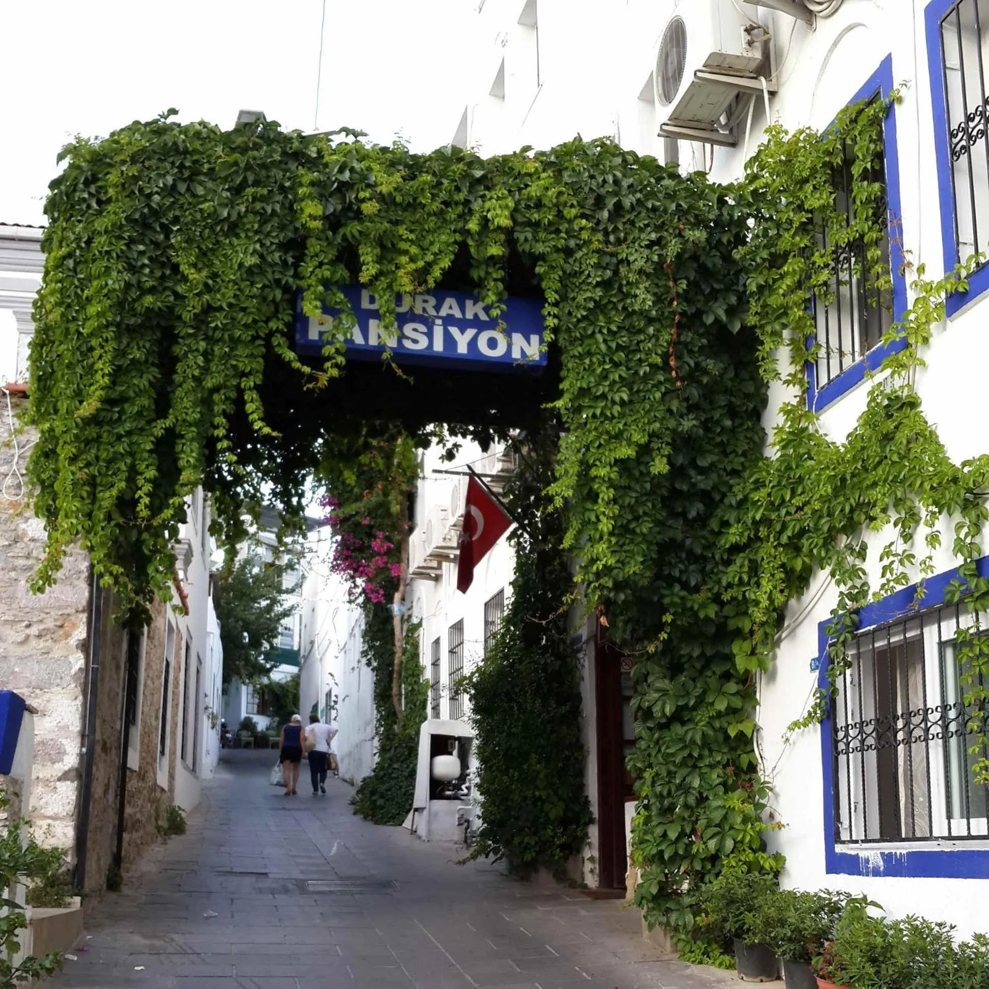 Facade/entrance in Durak Hotel