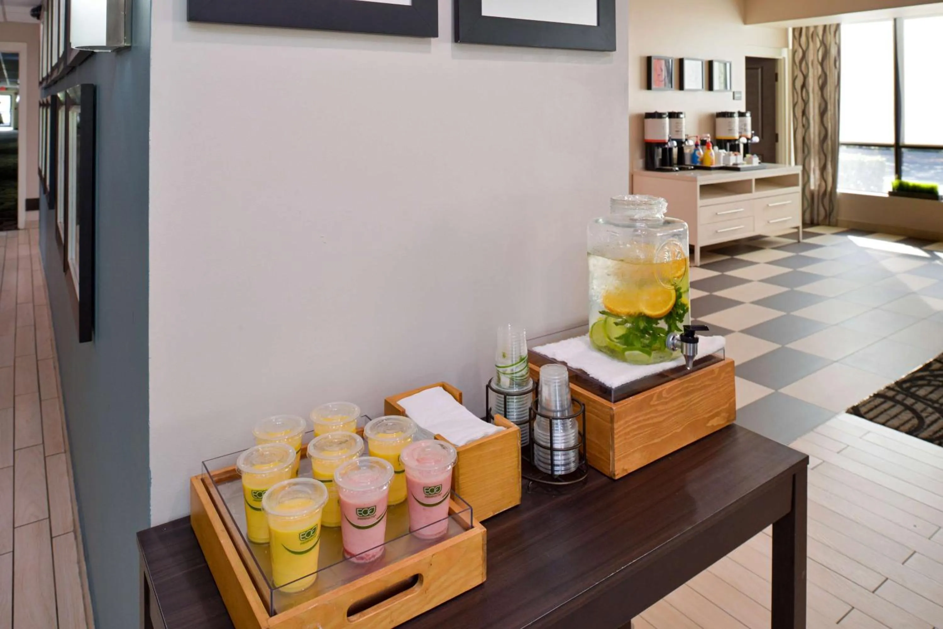 Breakfast in Hampton Inn Vero Beach Outlets