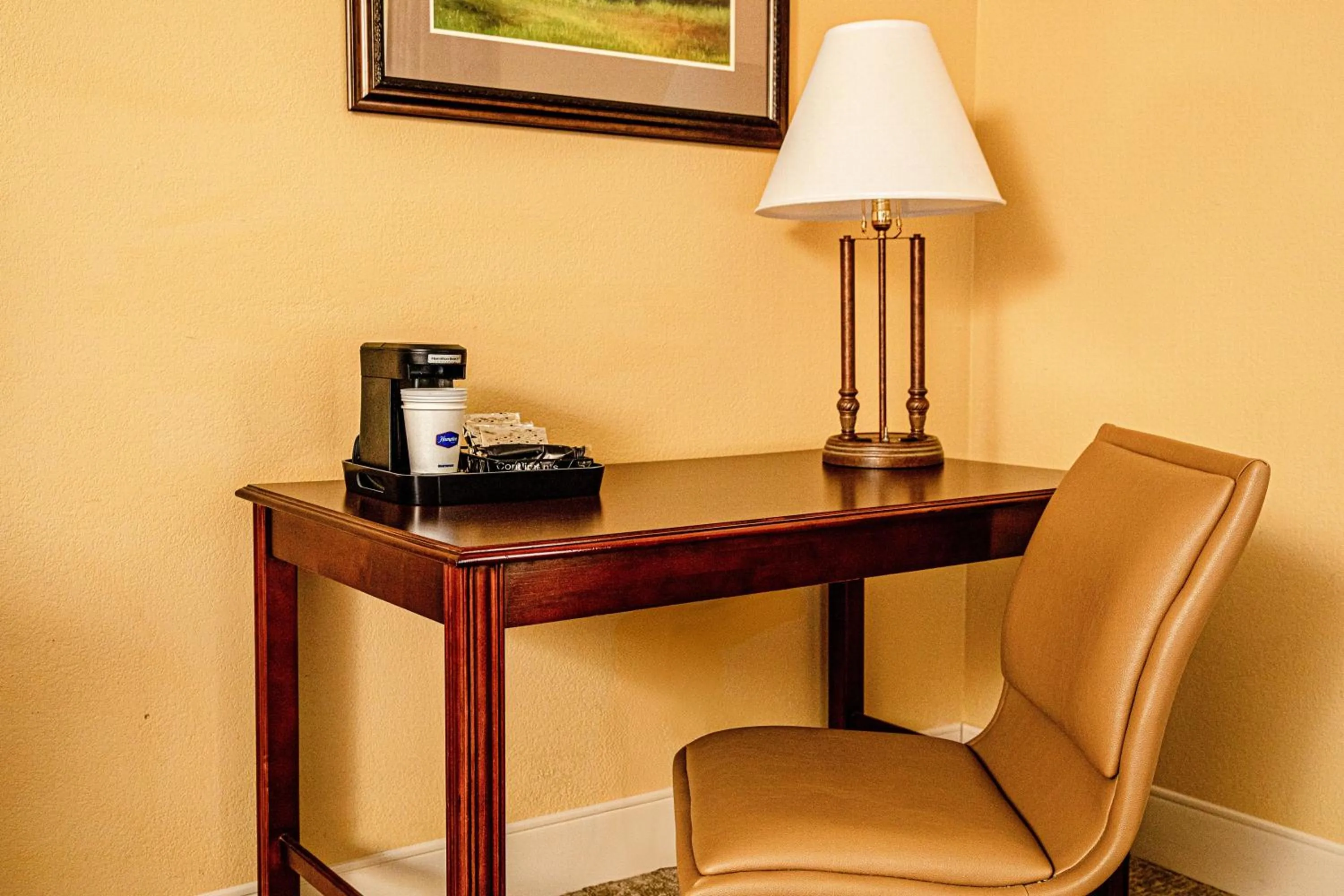 Coffee/tea facilities in Hampton Inn Charleston-Historic District