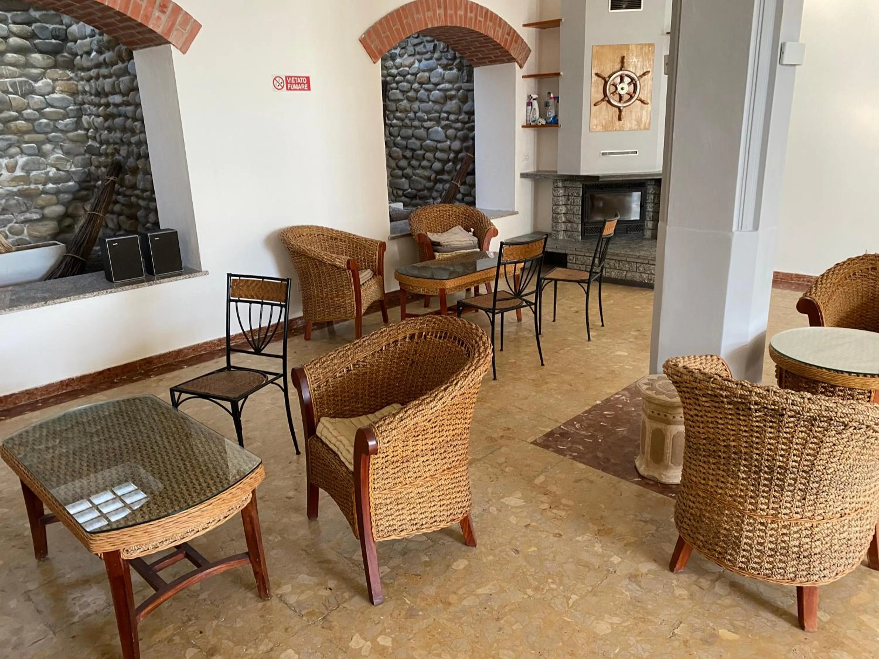 Communal lounge/ TV room in Blue Beach