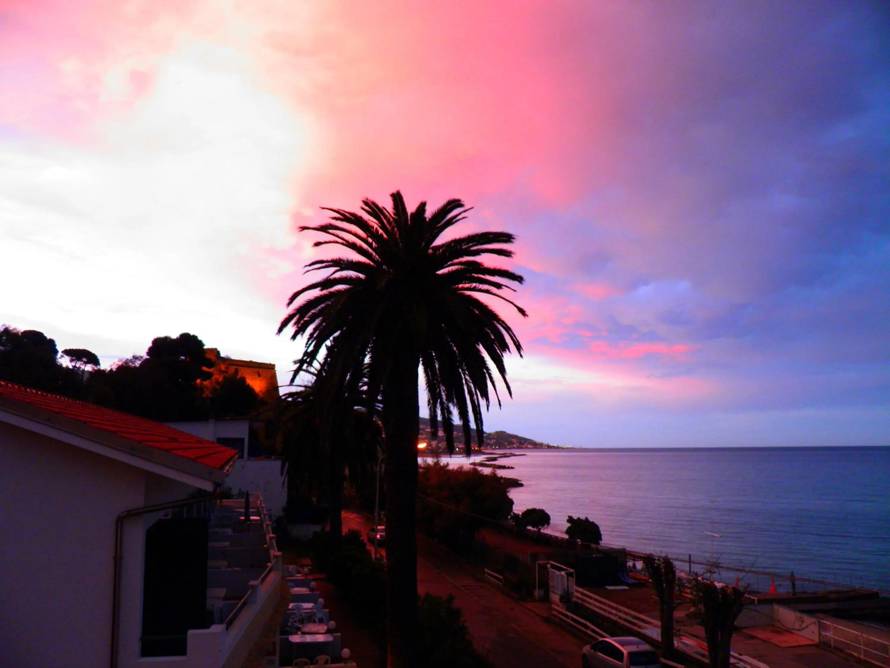 Decorative detail in Blue Beach