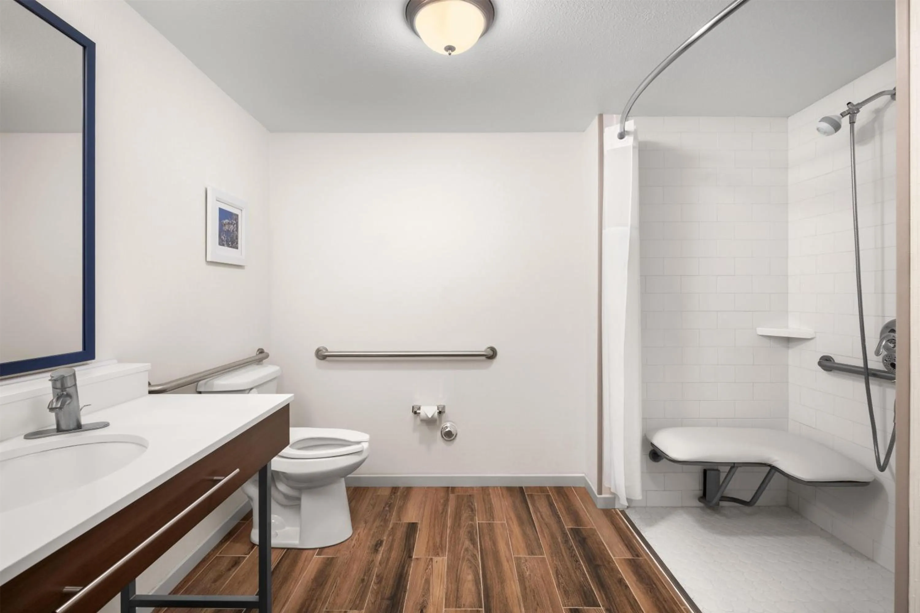 Bathroom in Hampton Inn & Suites Fresno