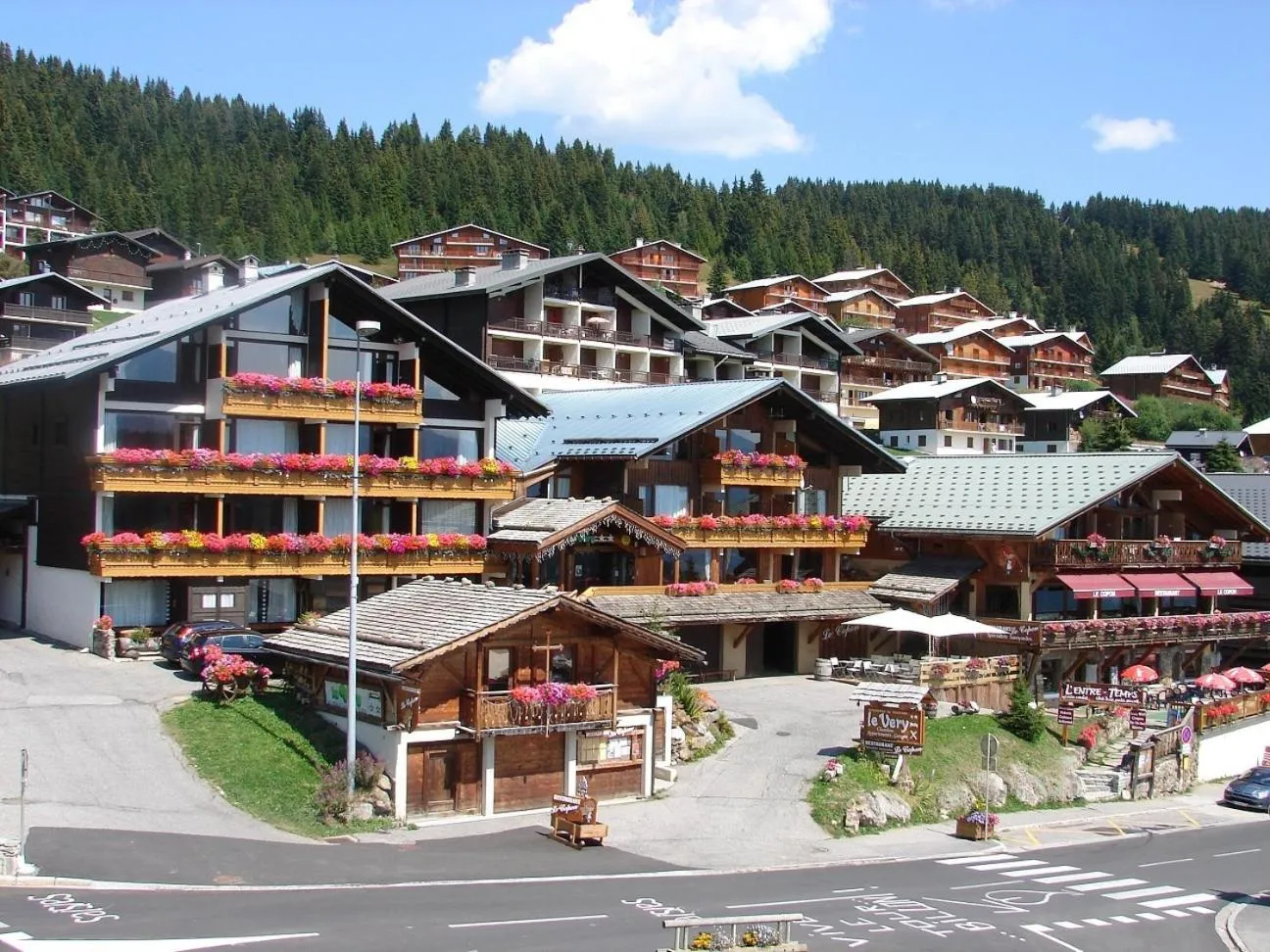 Property building in Hotel Le Very