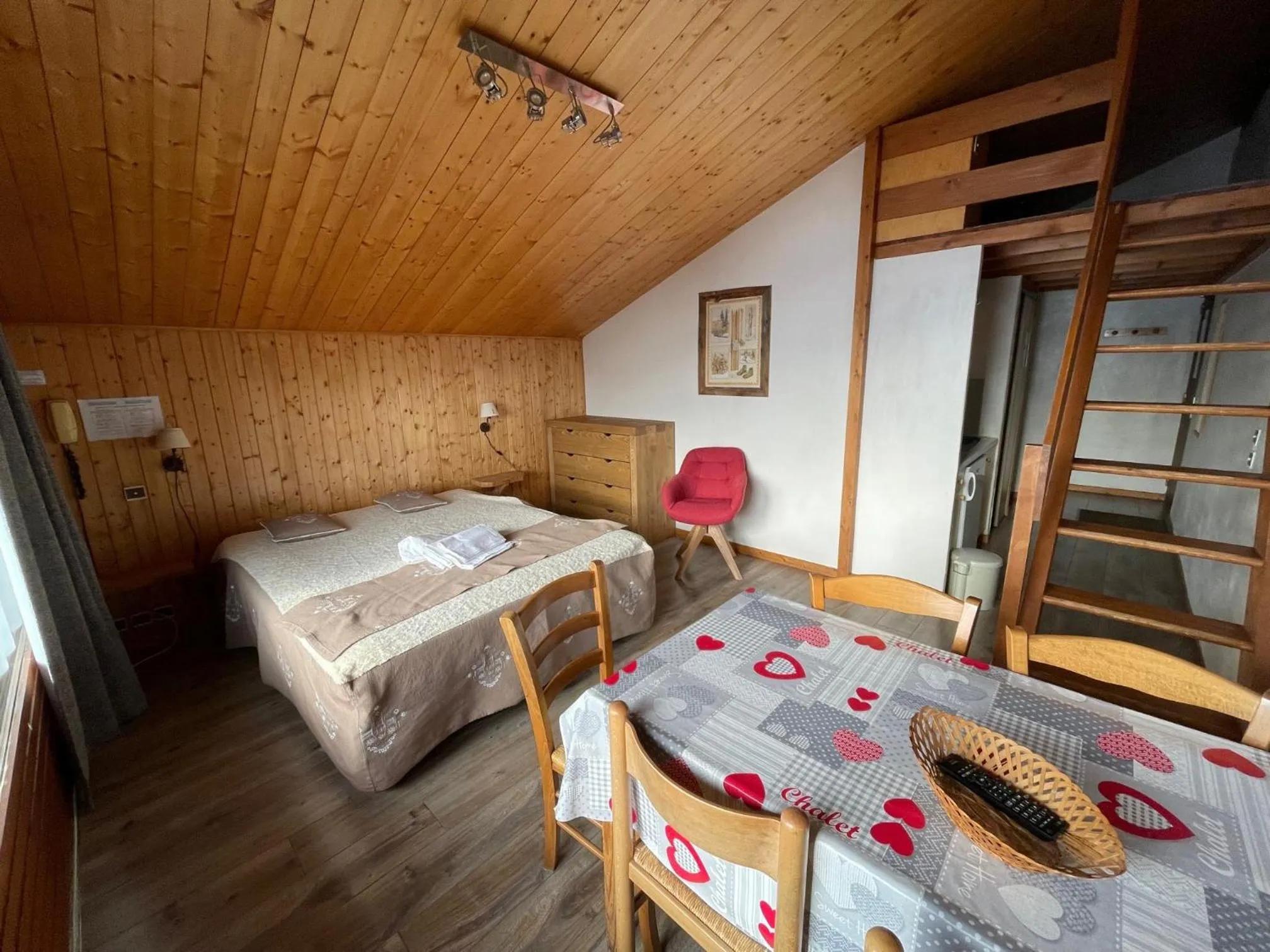 Photo of the whole room, Bed in Hotel Le Very