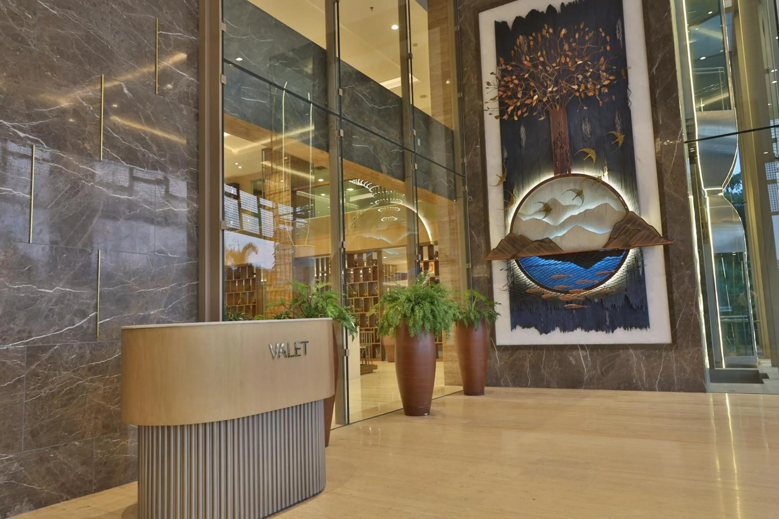 Property building in Express Inn The Business Luxury Hotel