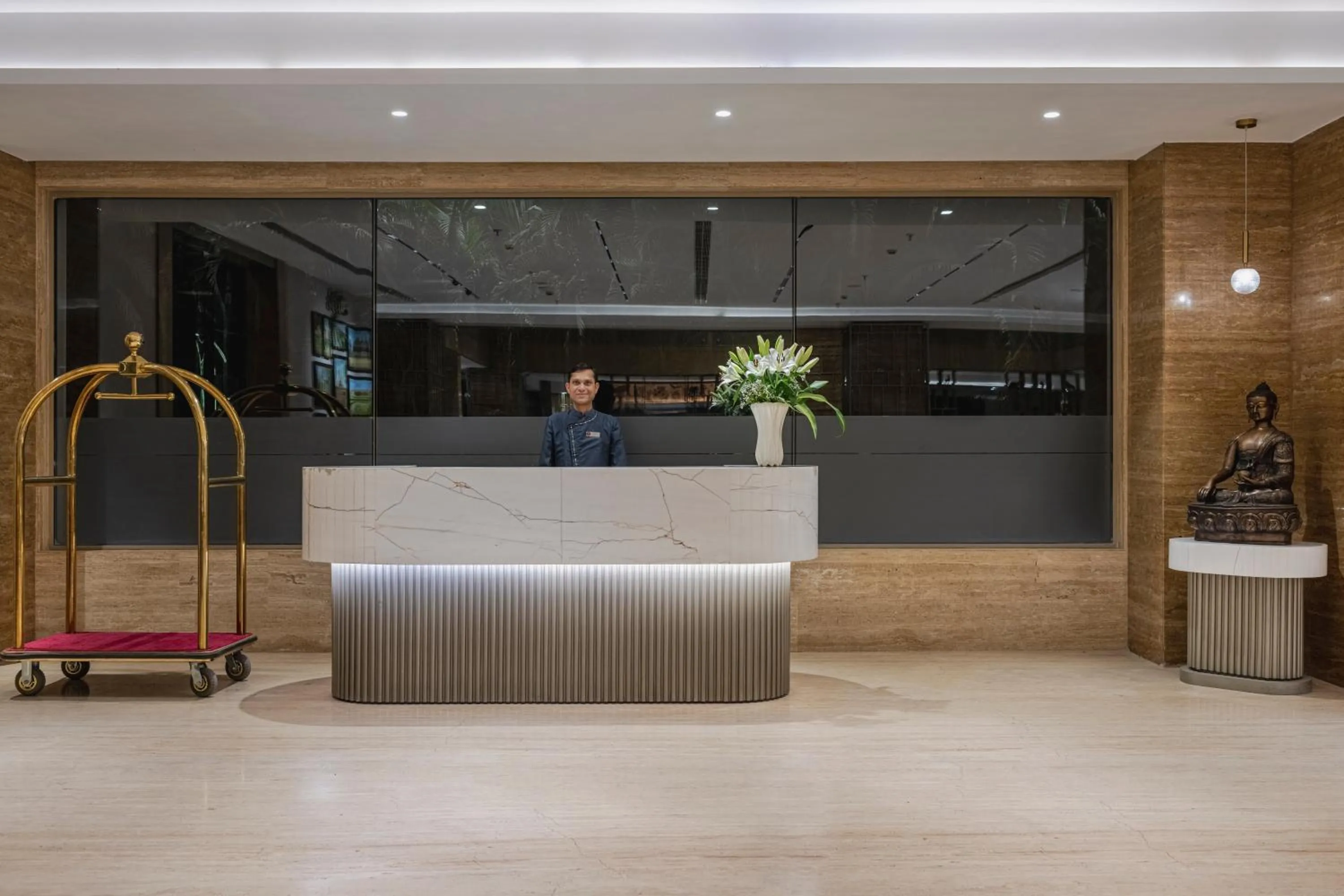 Lobby or reception in Express Inn The Business Luxury Hotel