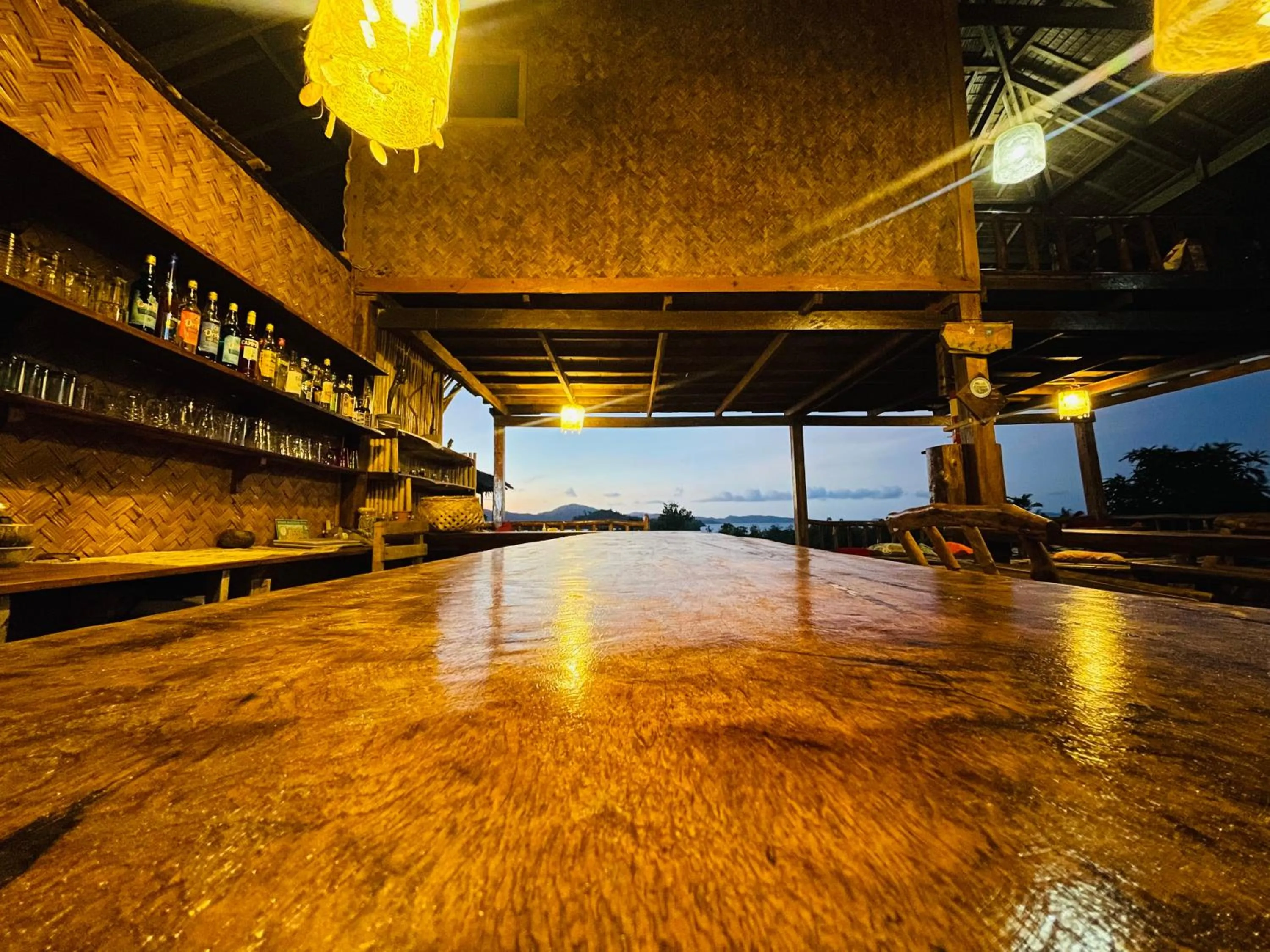 Jungle bar Resto & Cottages