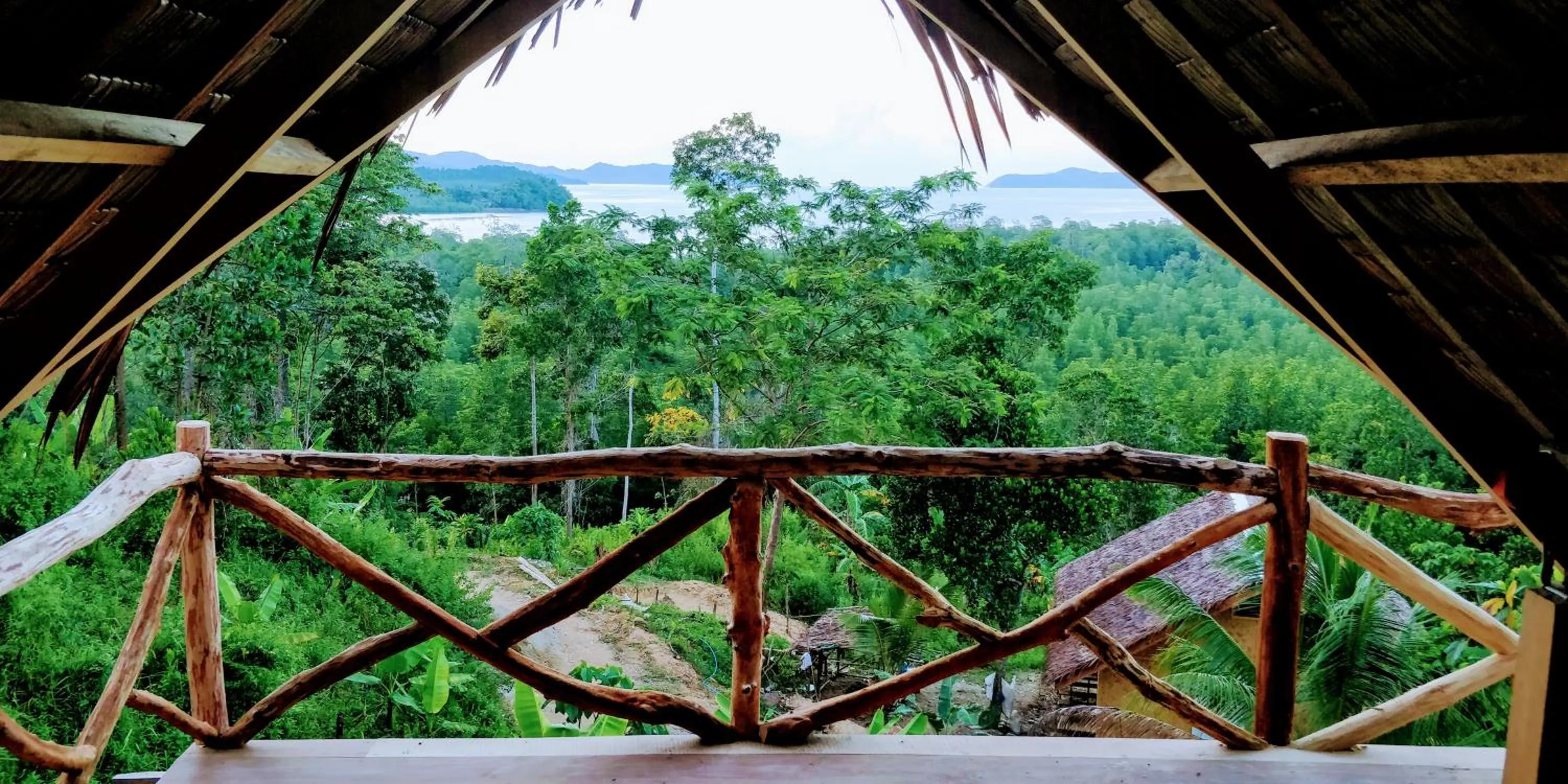 Jungle bar Resto & Cottages