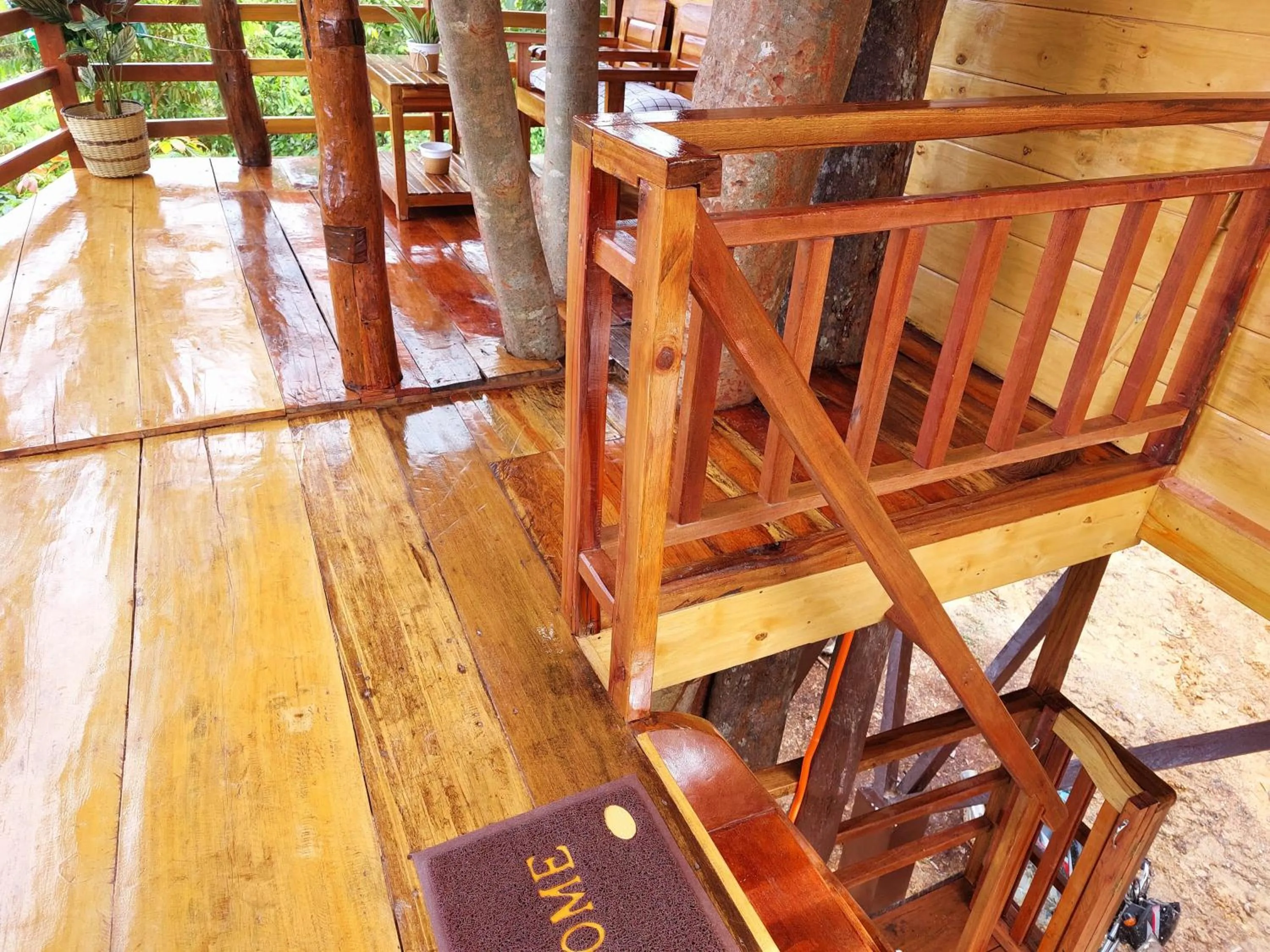 Balcony/Terrace in Jungle bar Resto & Cottages