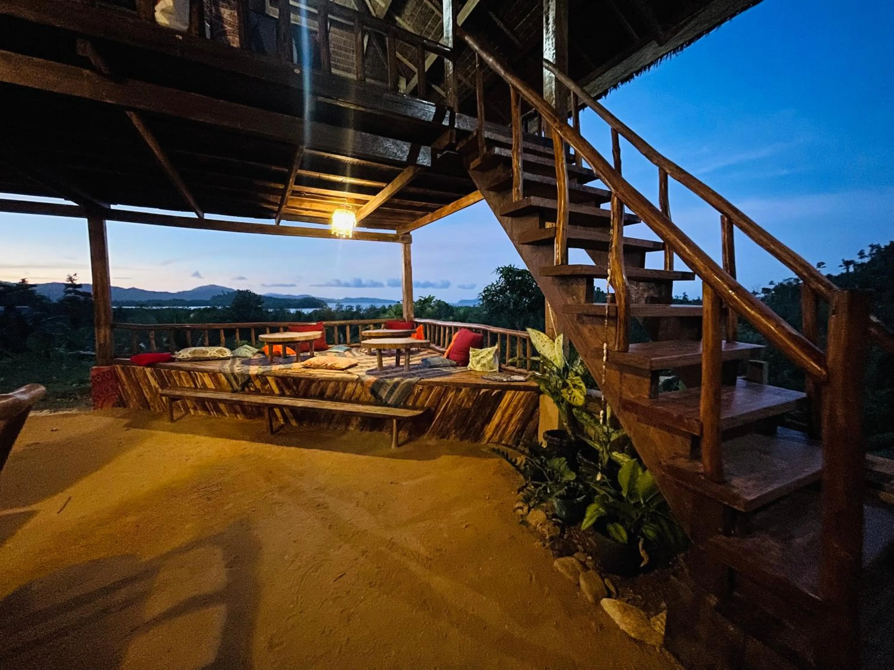 Jungle bar Resto & Cottages