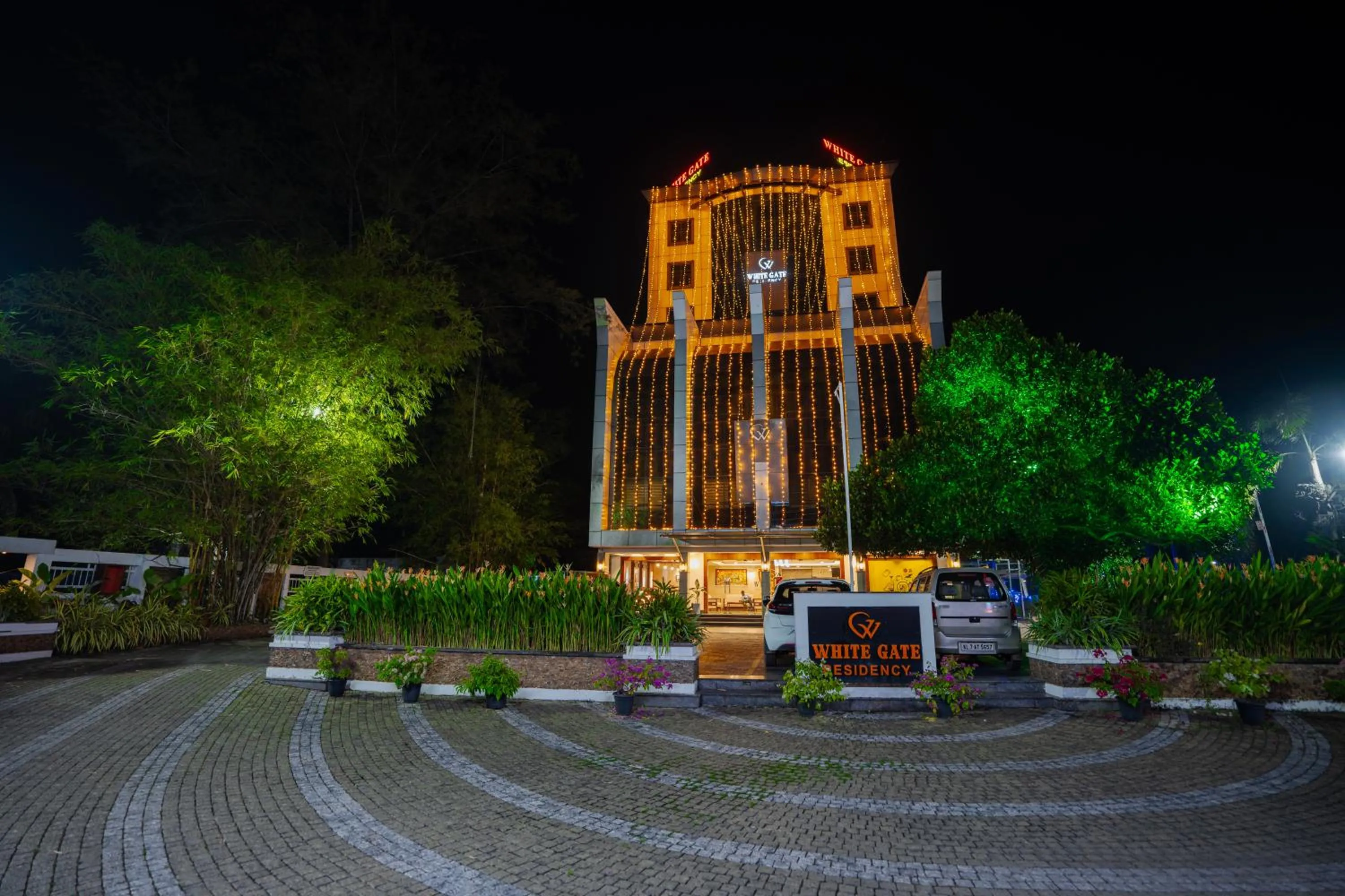 Hotel White Gate Residency -near to Vaikom Sri Mahadeva Temple