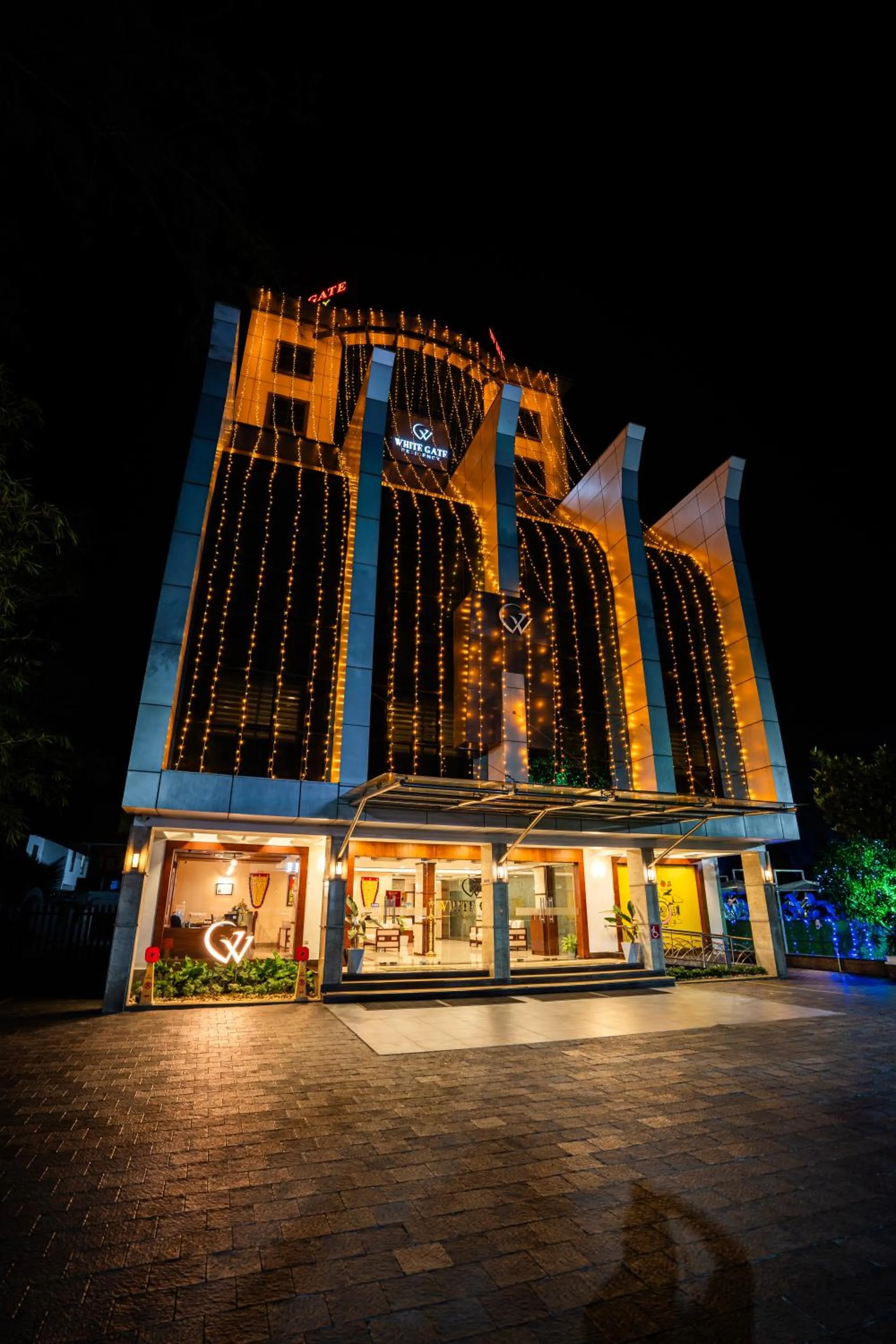 Property building in Hotel White Gate Residency -near to Vaikom Sri Mahadeva Temple