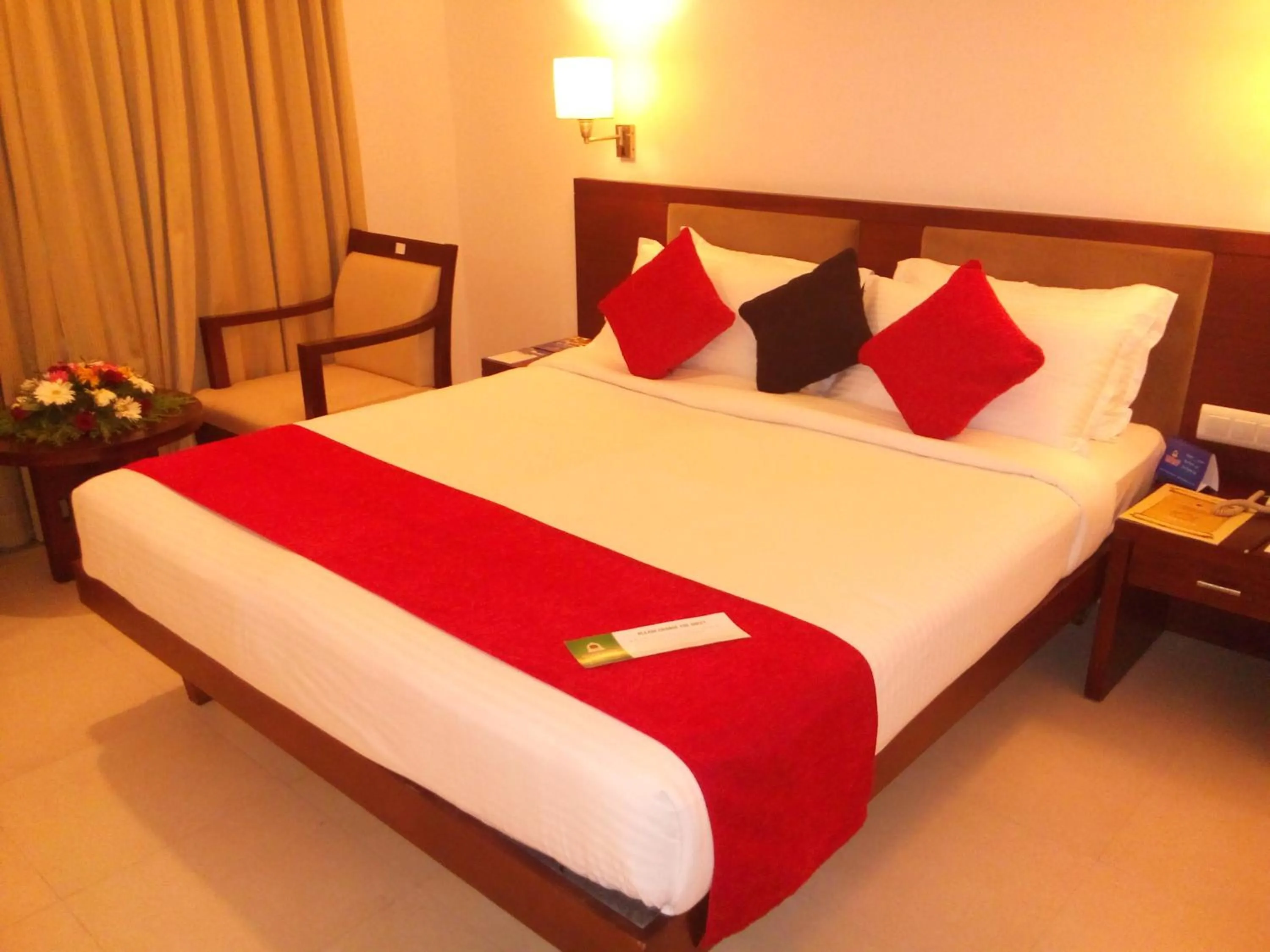 Bedroom, Bed in Hotel White Gate Residency -near to Vaikom Sri Mahadeva Temple