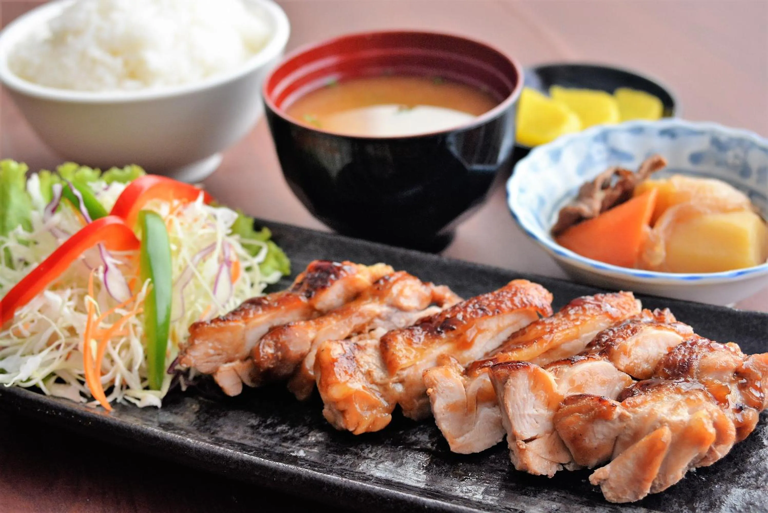 Restaurant/places to eat in Azumaya Hotel Phnom Penh