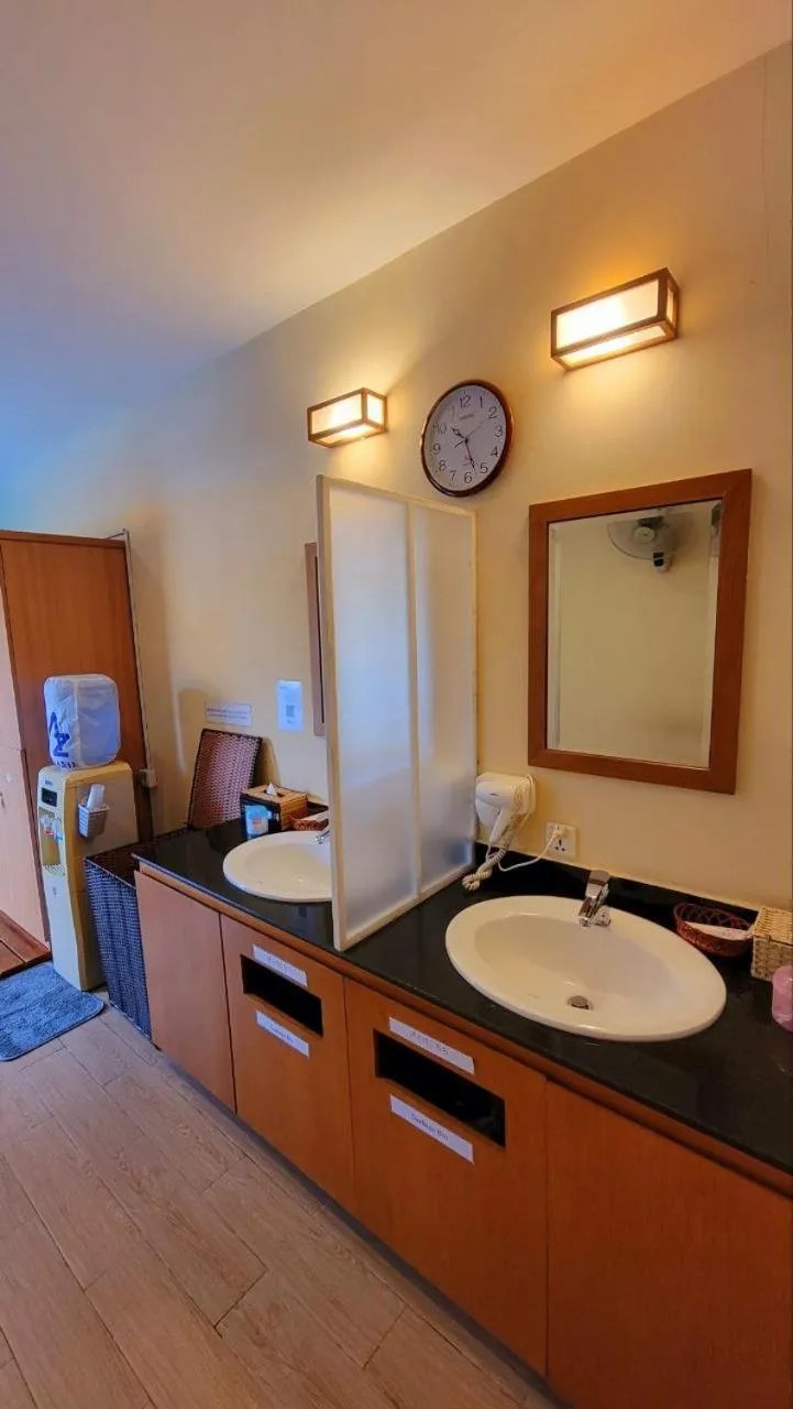 Hot Spring Bath in Azumaya Hotel Phnom Penh