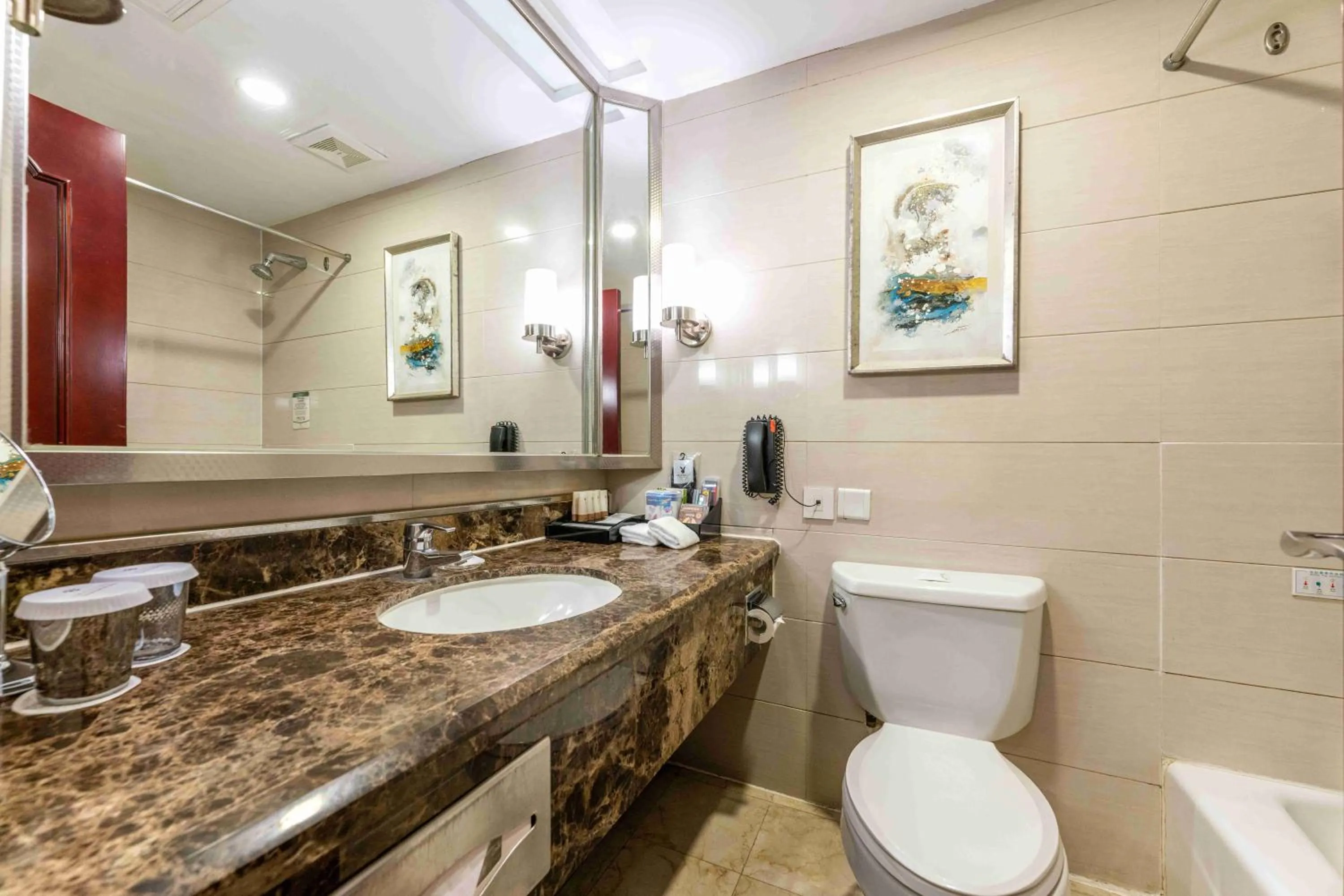 Toilet in Yun-Zen Century Hotel