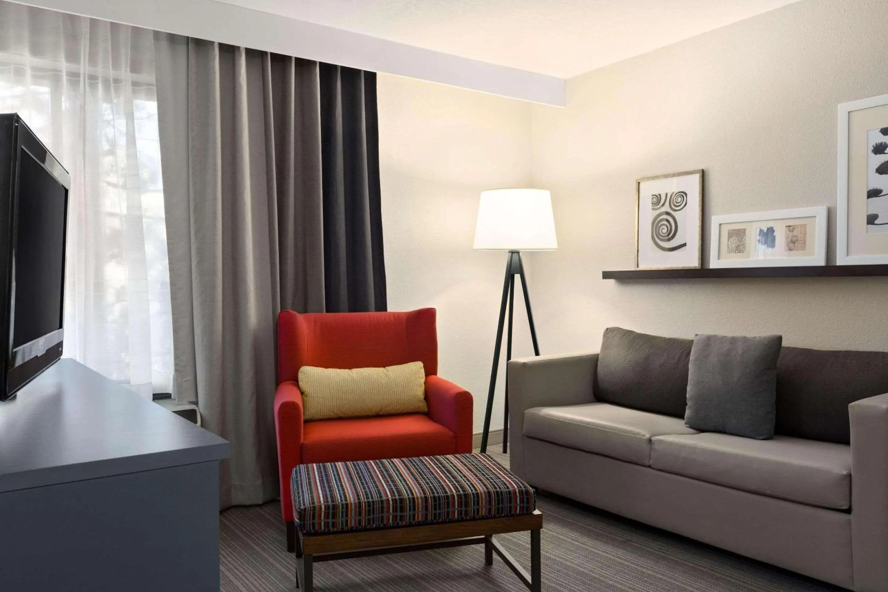 Bedroom in Country Inn & Suites by Radisson, Flagstaff, AZ