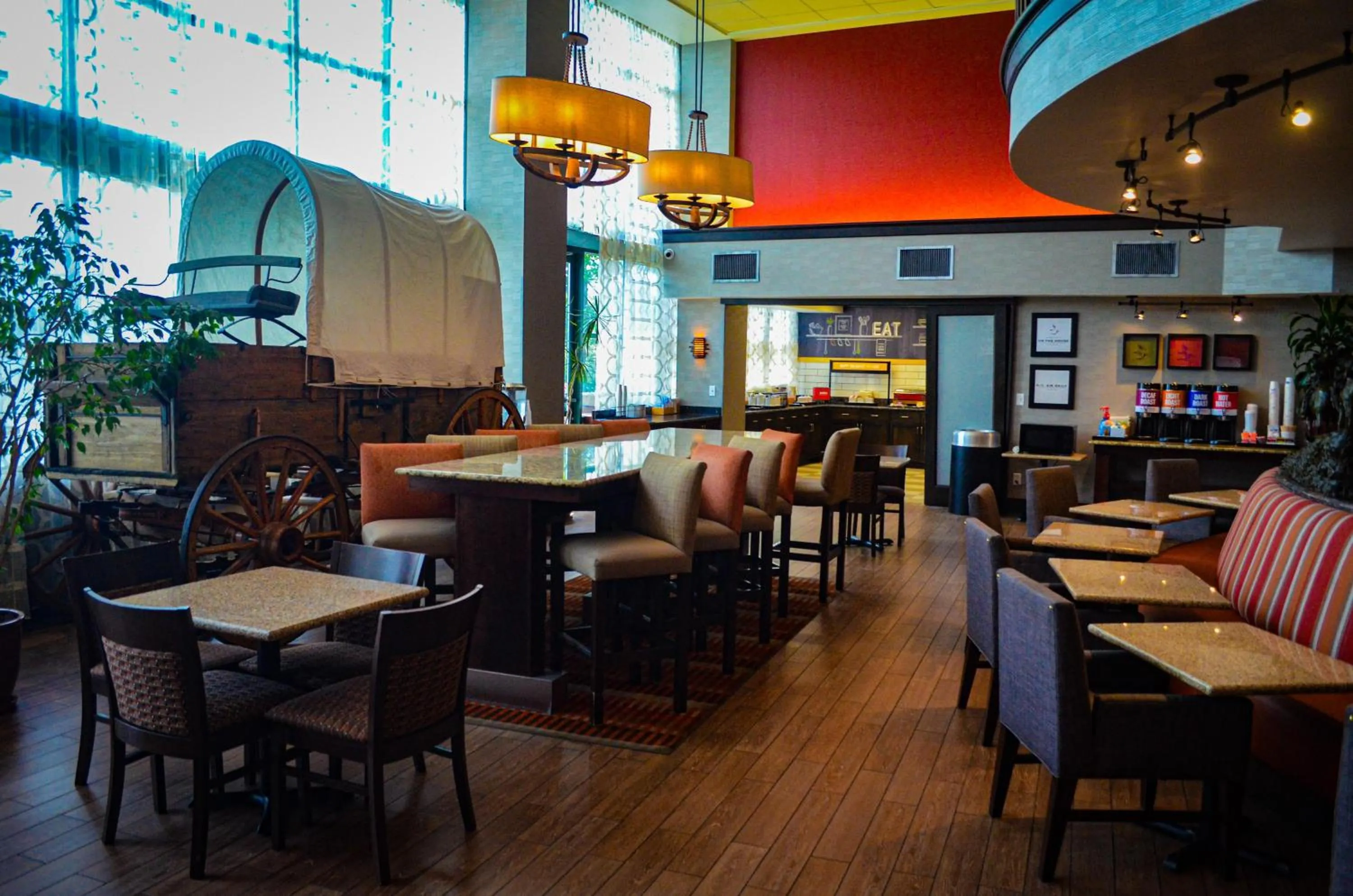 Breakfast in Hampton Inn & Suites Flagstaff - West