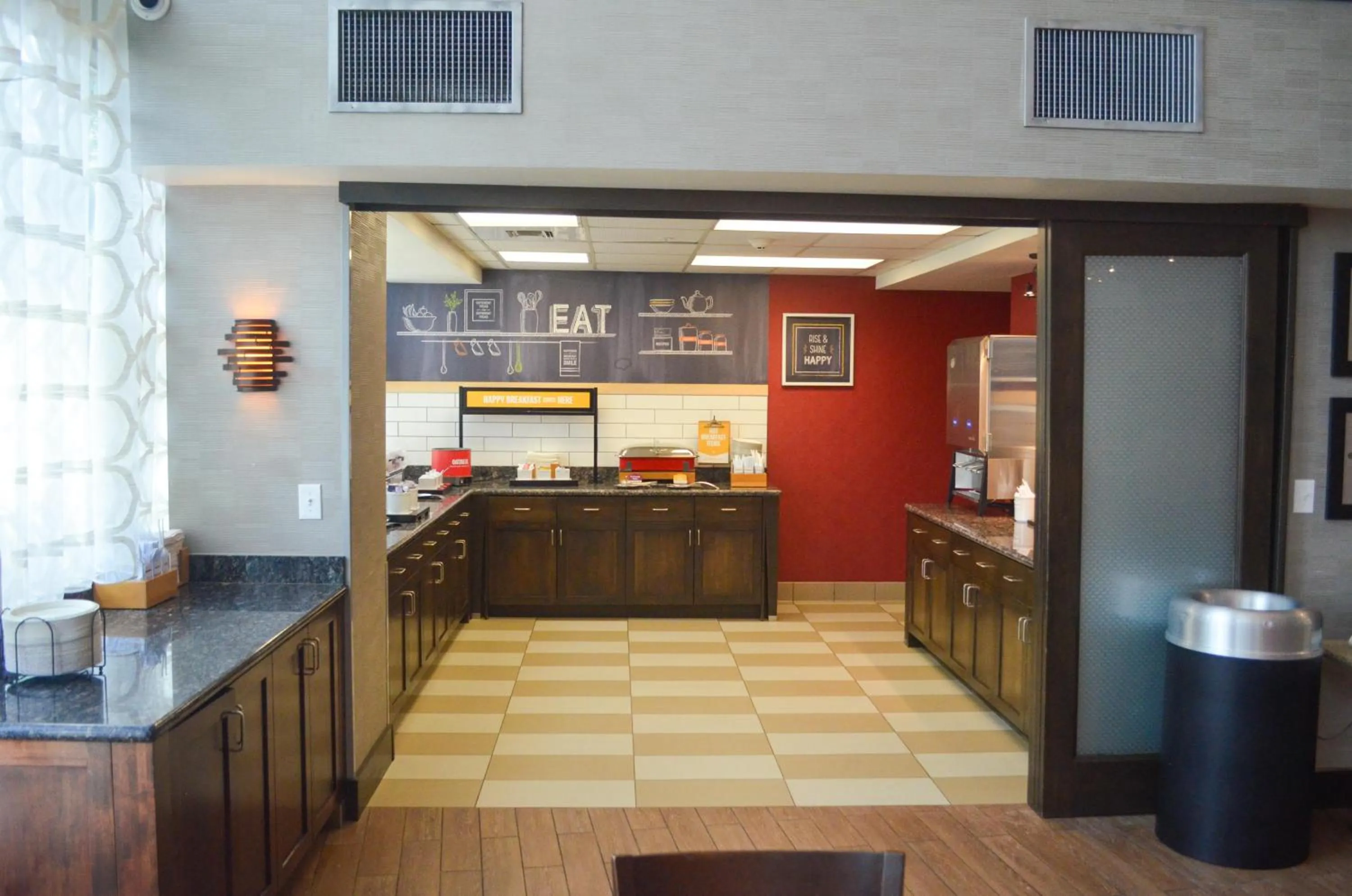 Breakfast in Hampton Inn & Suites Flagstaff - West