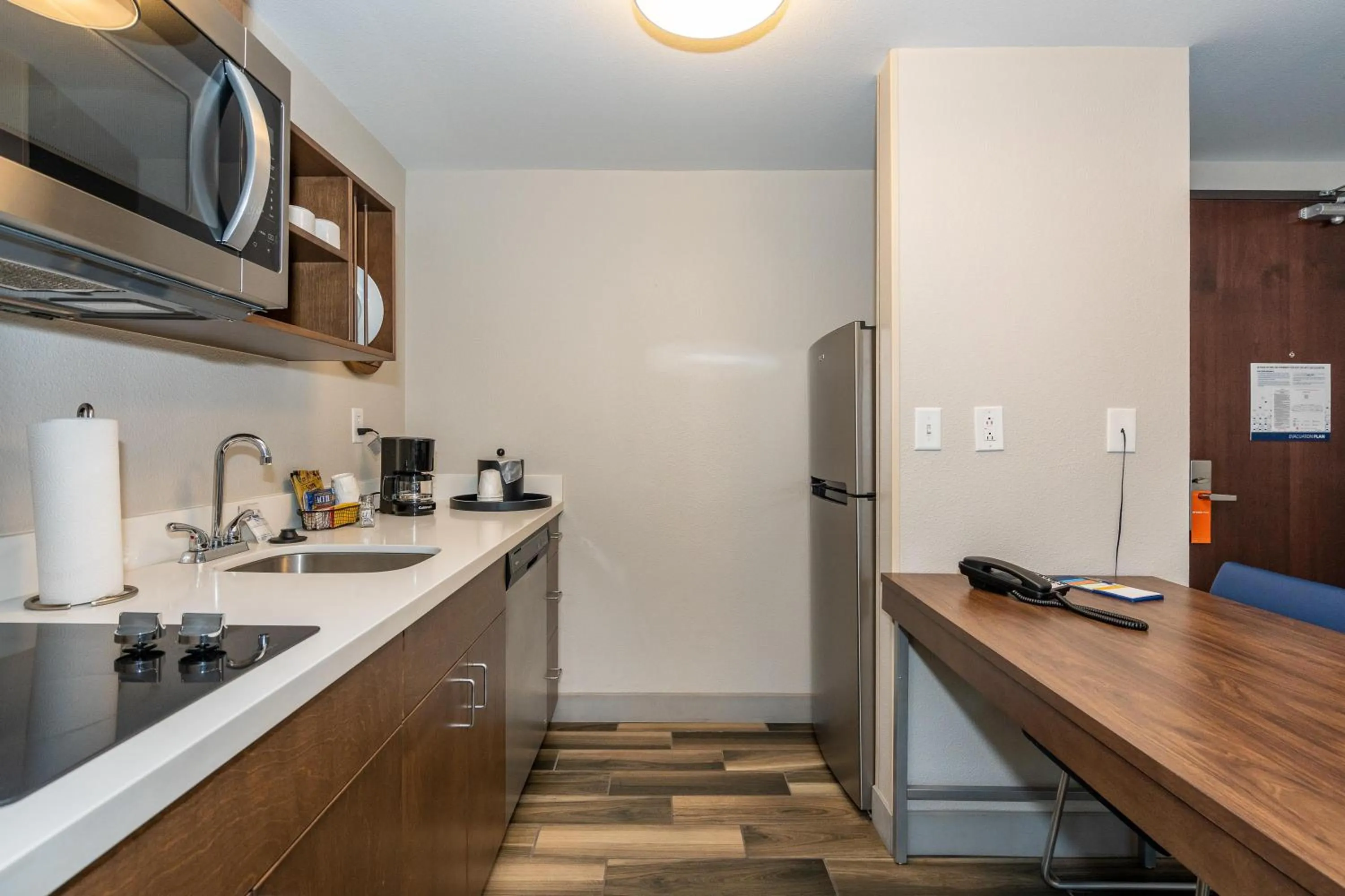 Kitchen or kitchenette in Hampton Inn & Suites Flagstaff - West