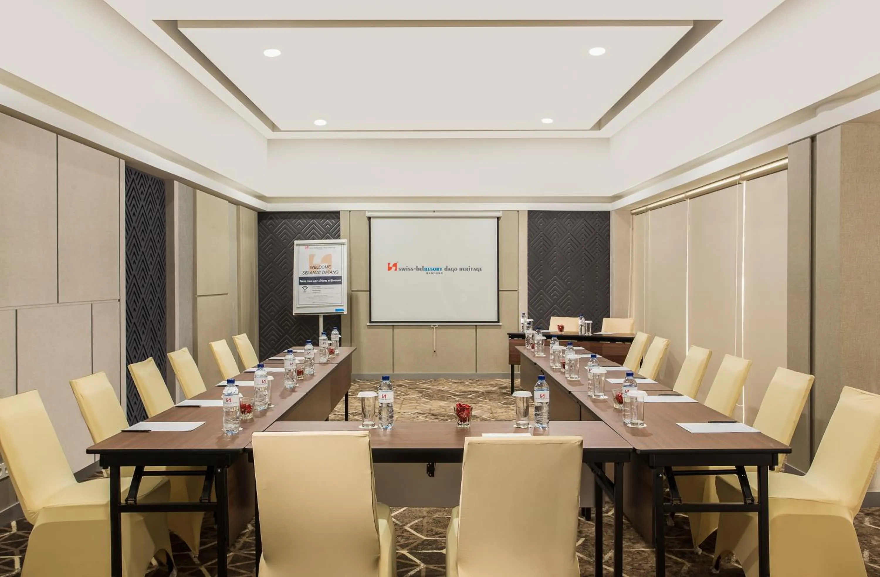 Banquet/Function facilities in Swiss-Belresort Dago Heritage