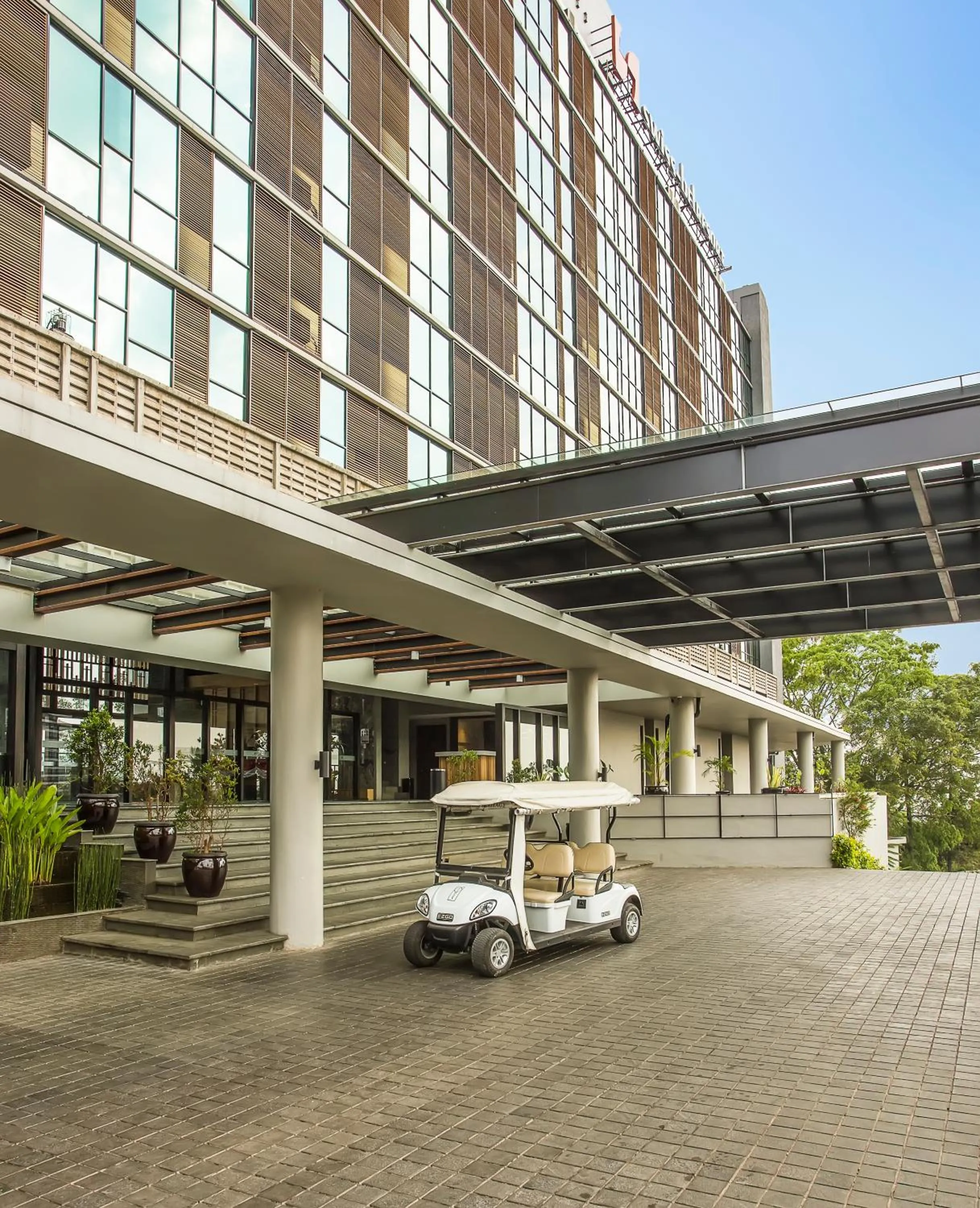 Property building in Swiss-Belresort Dago Heritage