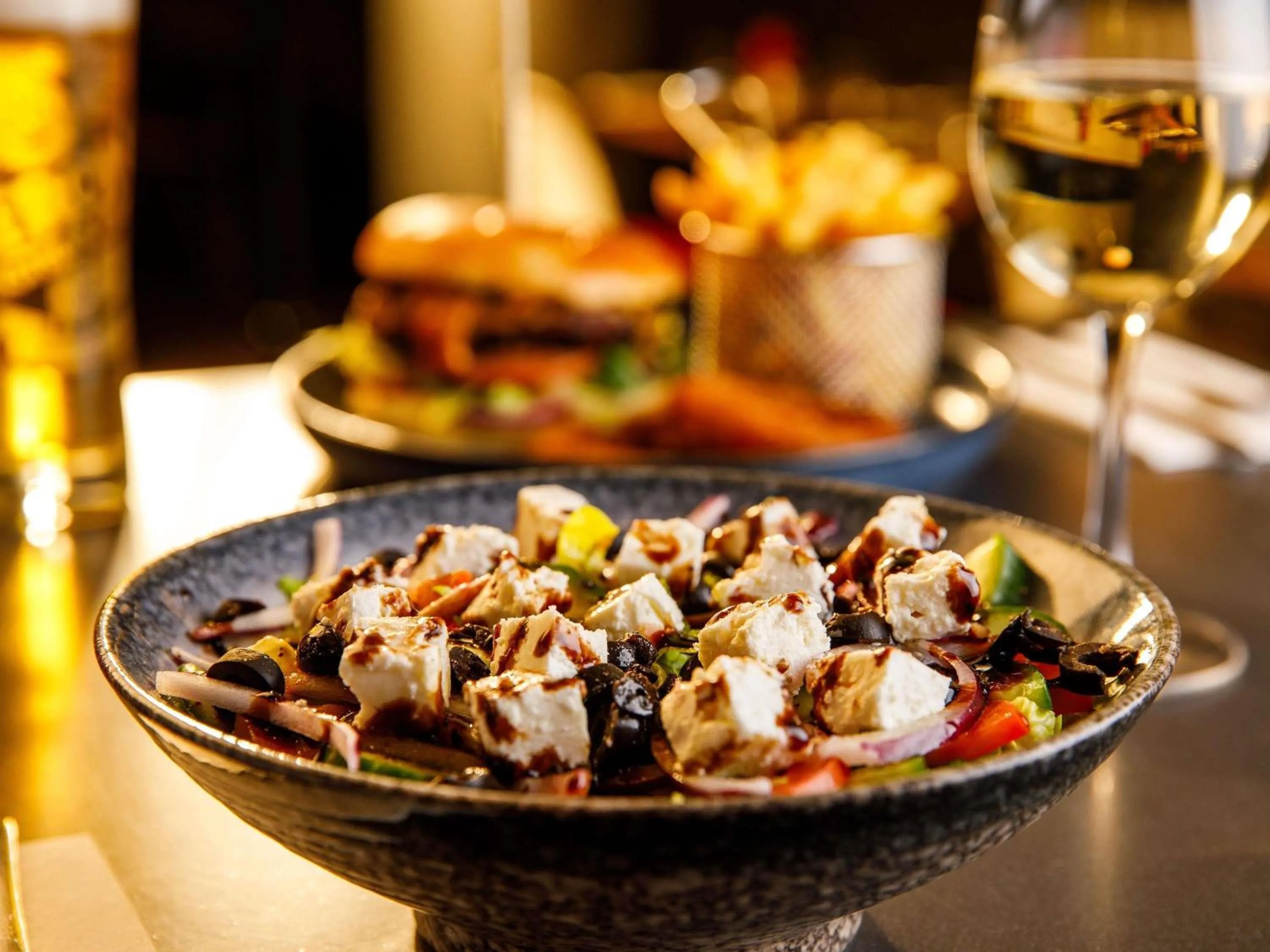 Restaurant/places to eat in ibis London Blackfriars