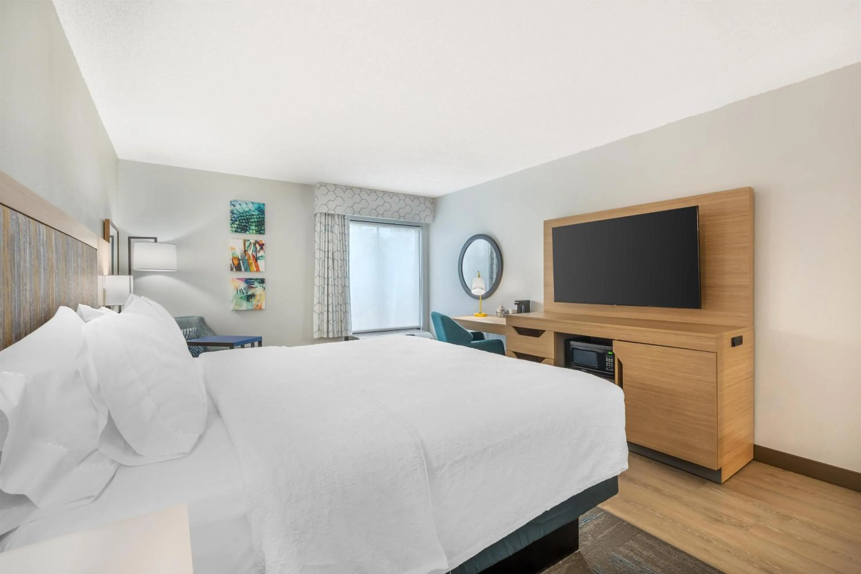 Bed in Hampton Inn Fort Myers-Airport & I-75