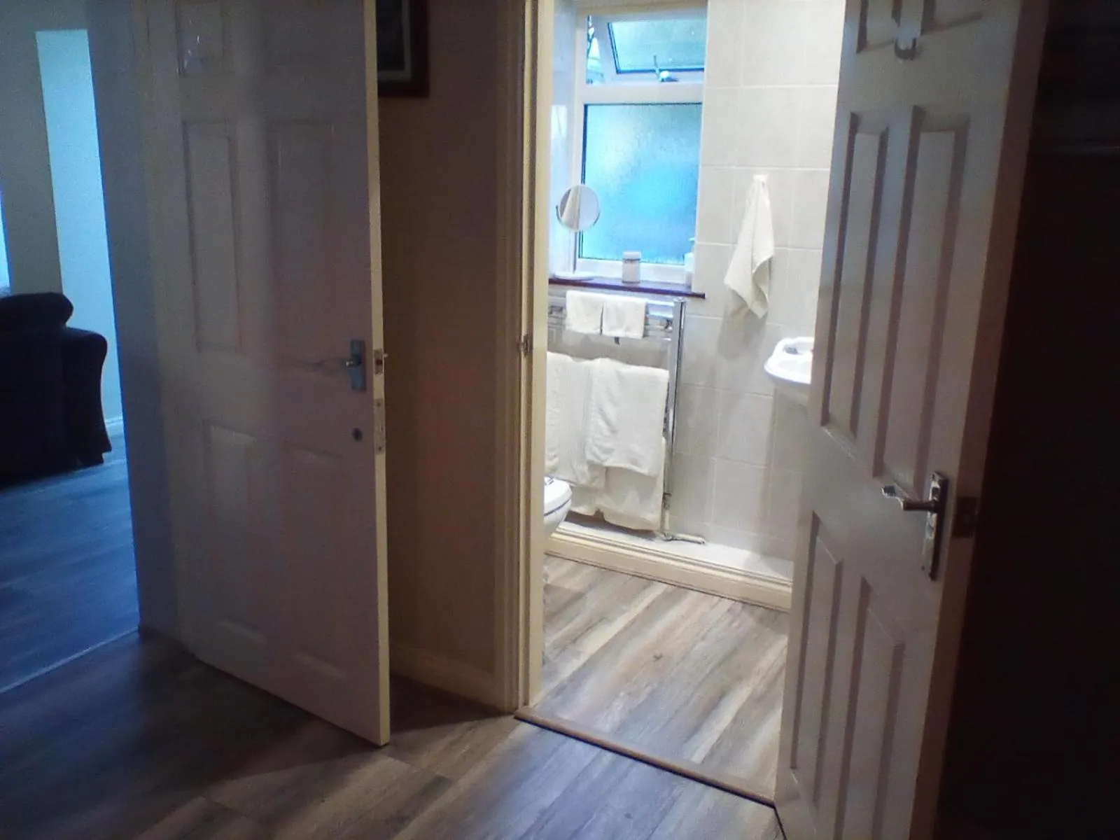 Shower in The Annex - Guest Gardens