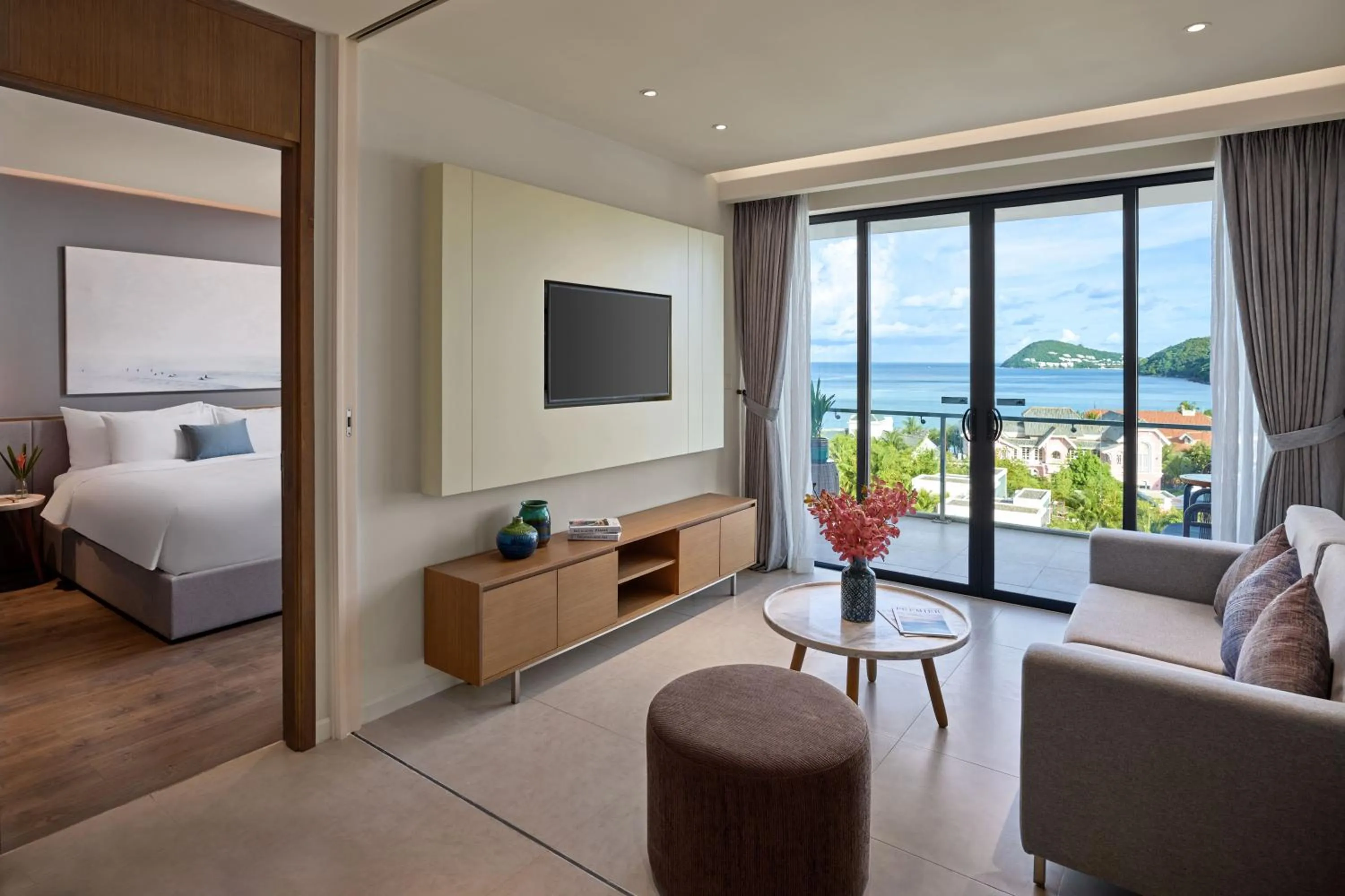Communal lounge/ TV room, Bed in Premier Residences Phu Quoc Emerald Bay Managed by Accor