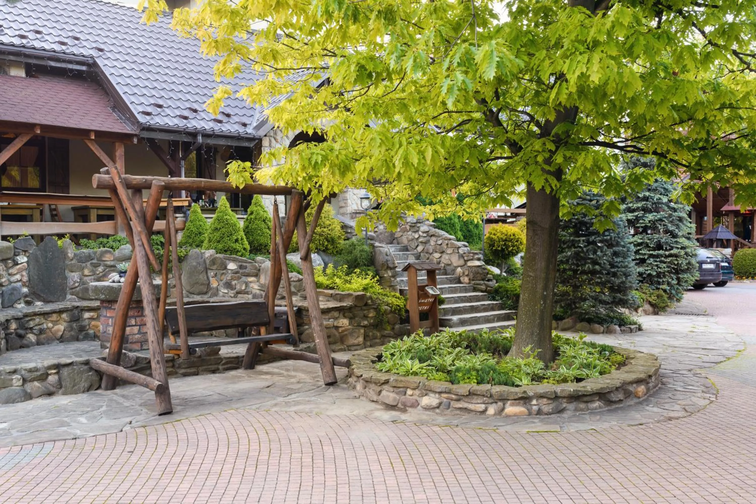 Property building in Jaś Wędrowniczek