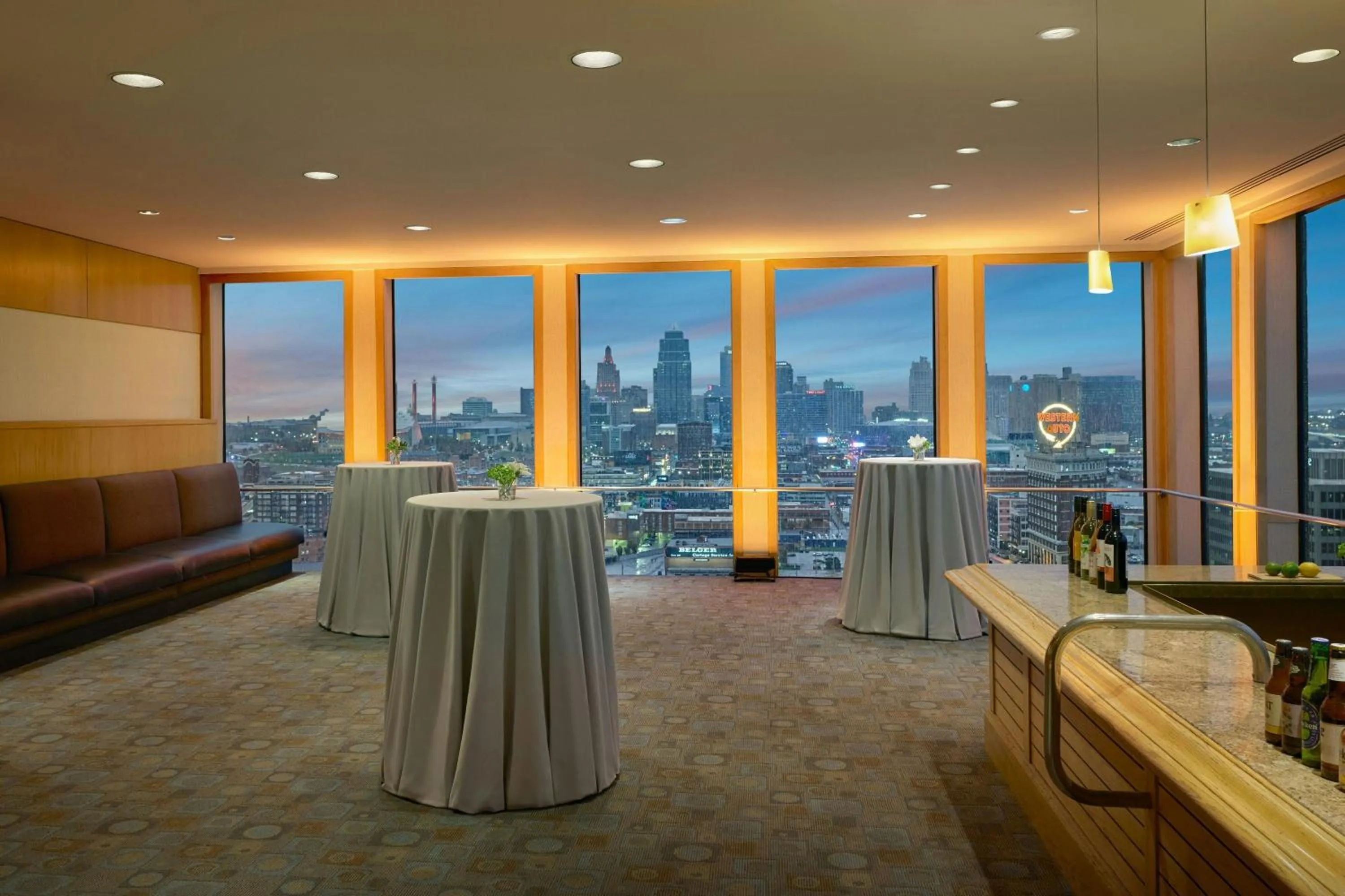 Lobby or reception in The Westin Kansas City at Crown Center