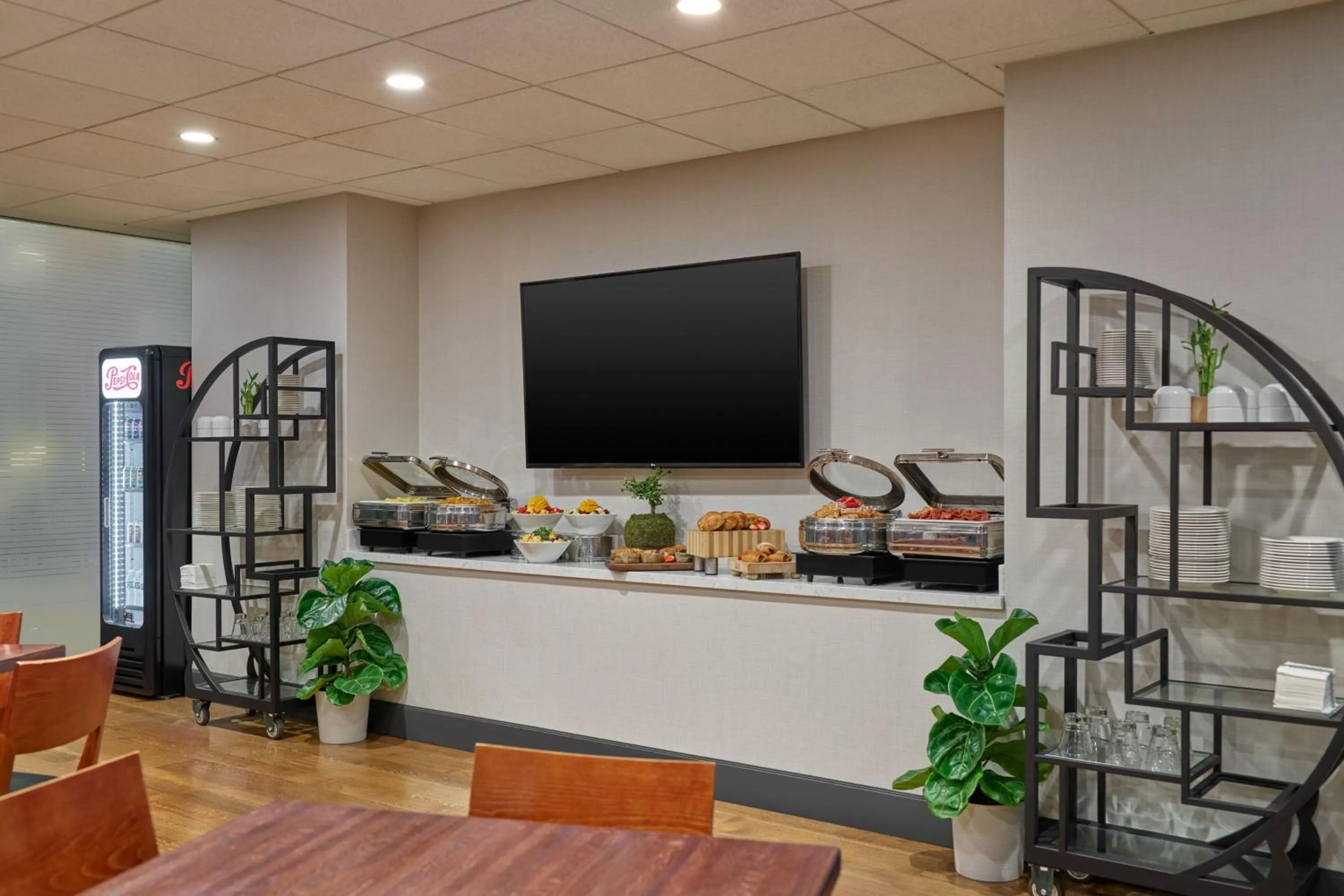 Lounge or bar in The Westin Kansas City at Crown Center