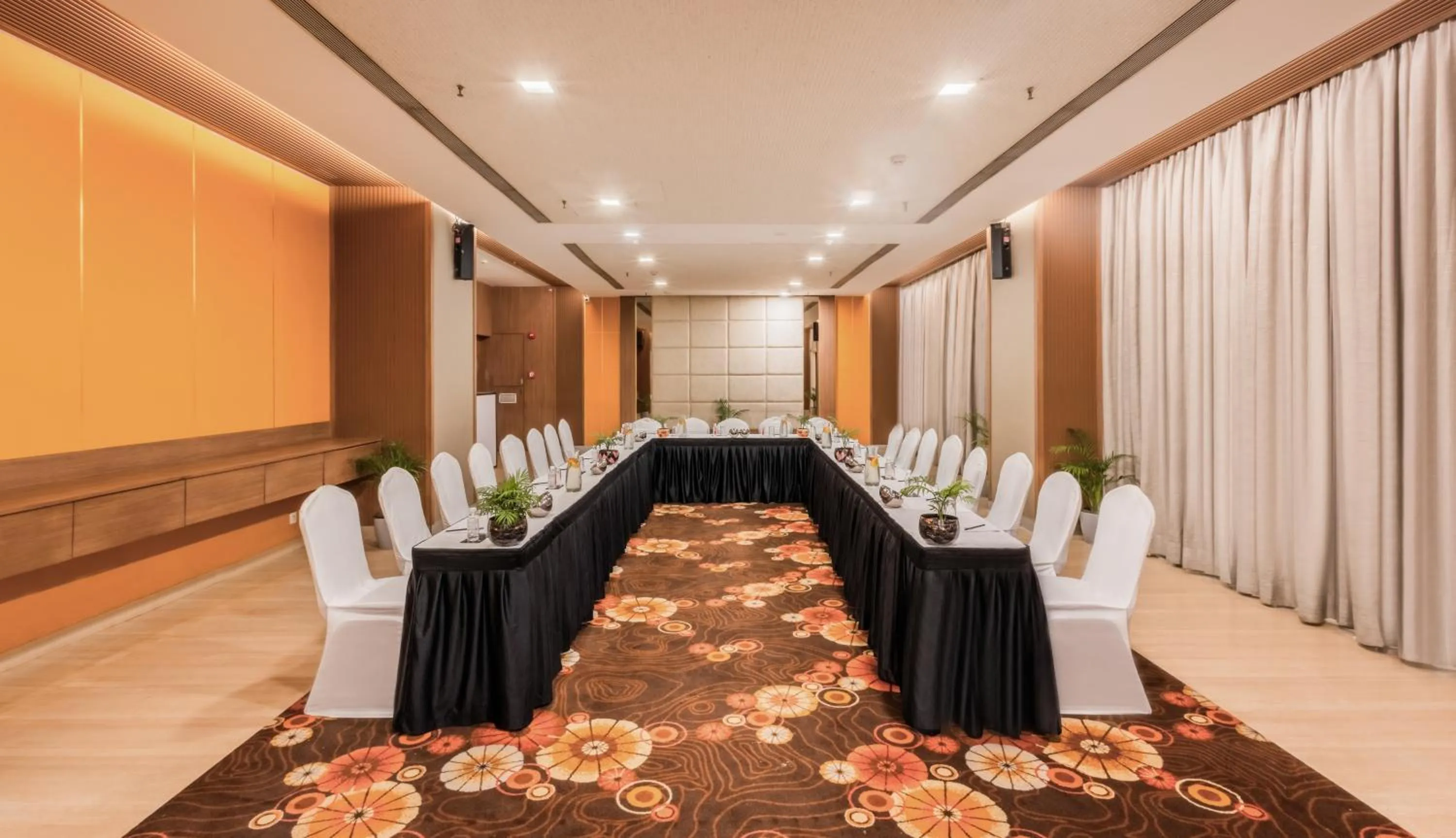 Banquet/Function facilities in Sayaji Pune
