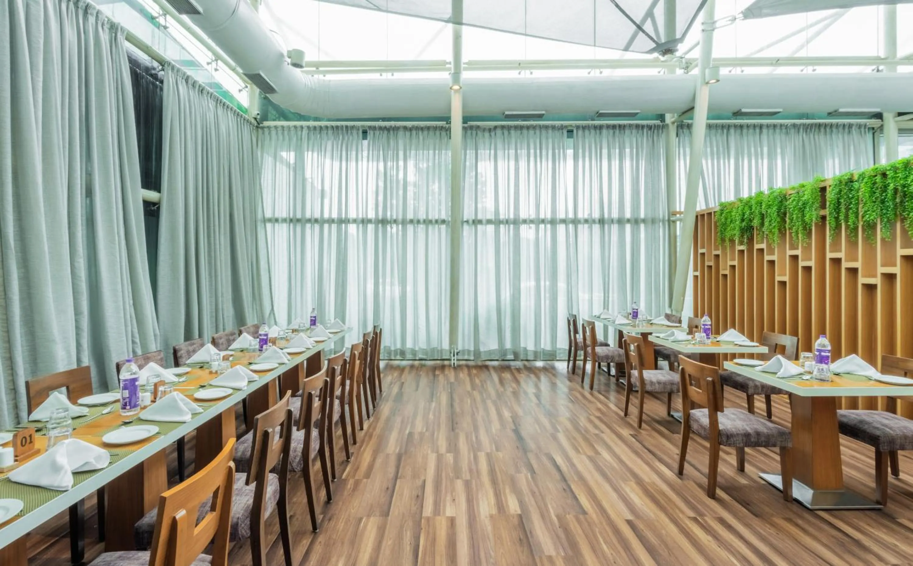 Restaurant/places to eat in Sayaji Pune