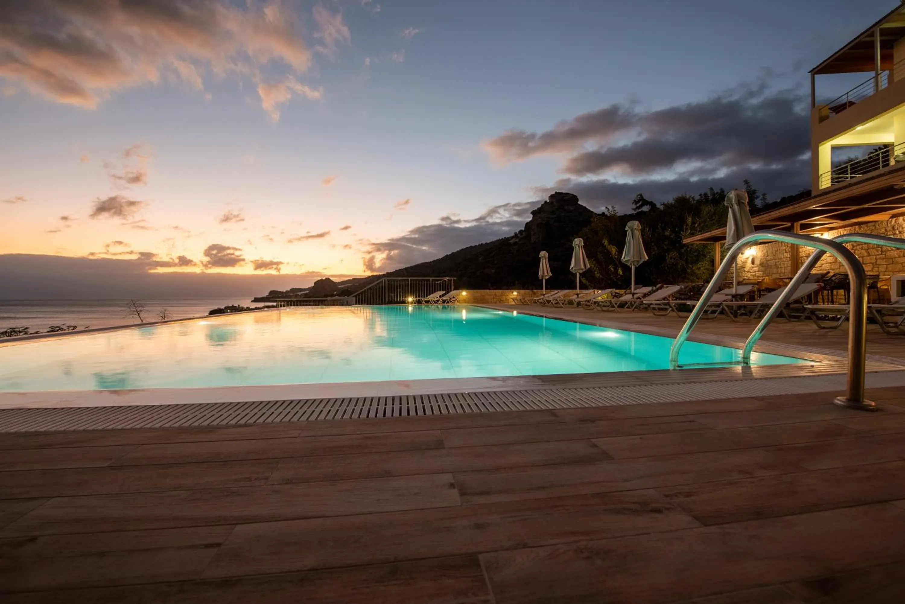 Swimming pool in Portela Suites Kastri