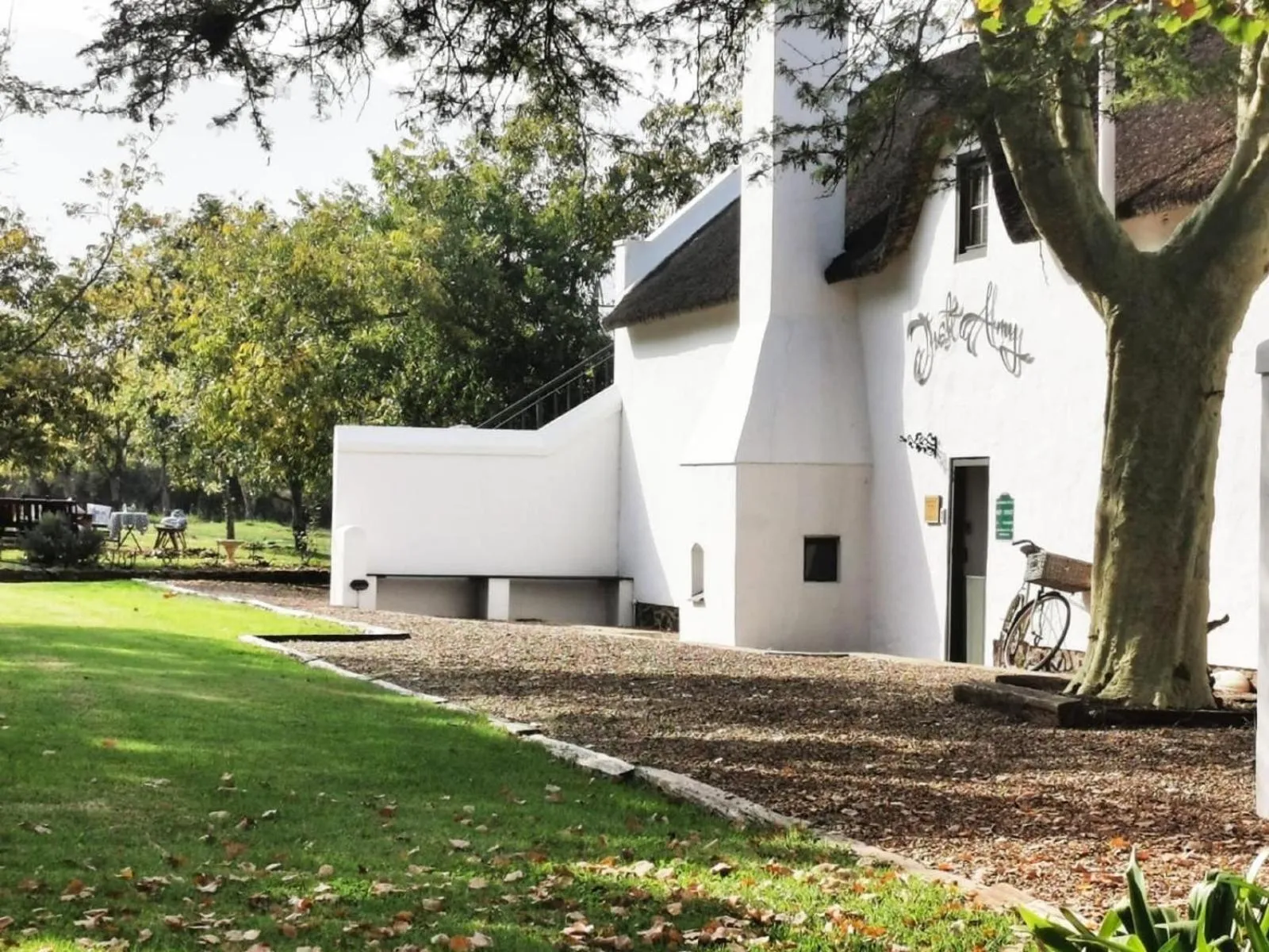 Facade/entrance in Jan Harmsgat Country House