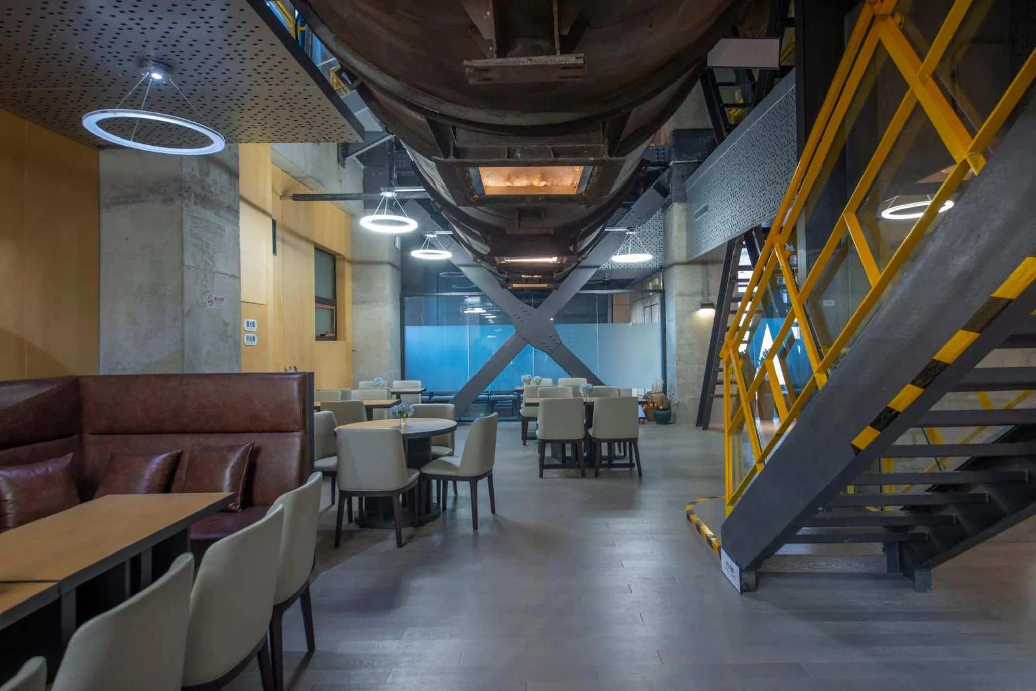 Restaurant/places to eat in Holiday Inn Express Beijing Shijingshan Parkview by IHG