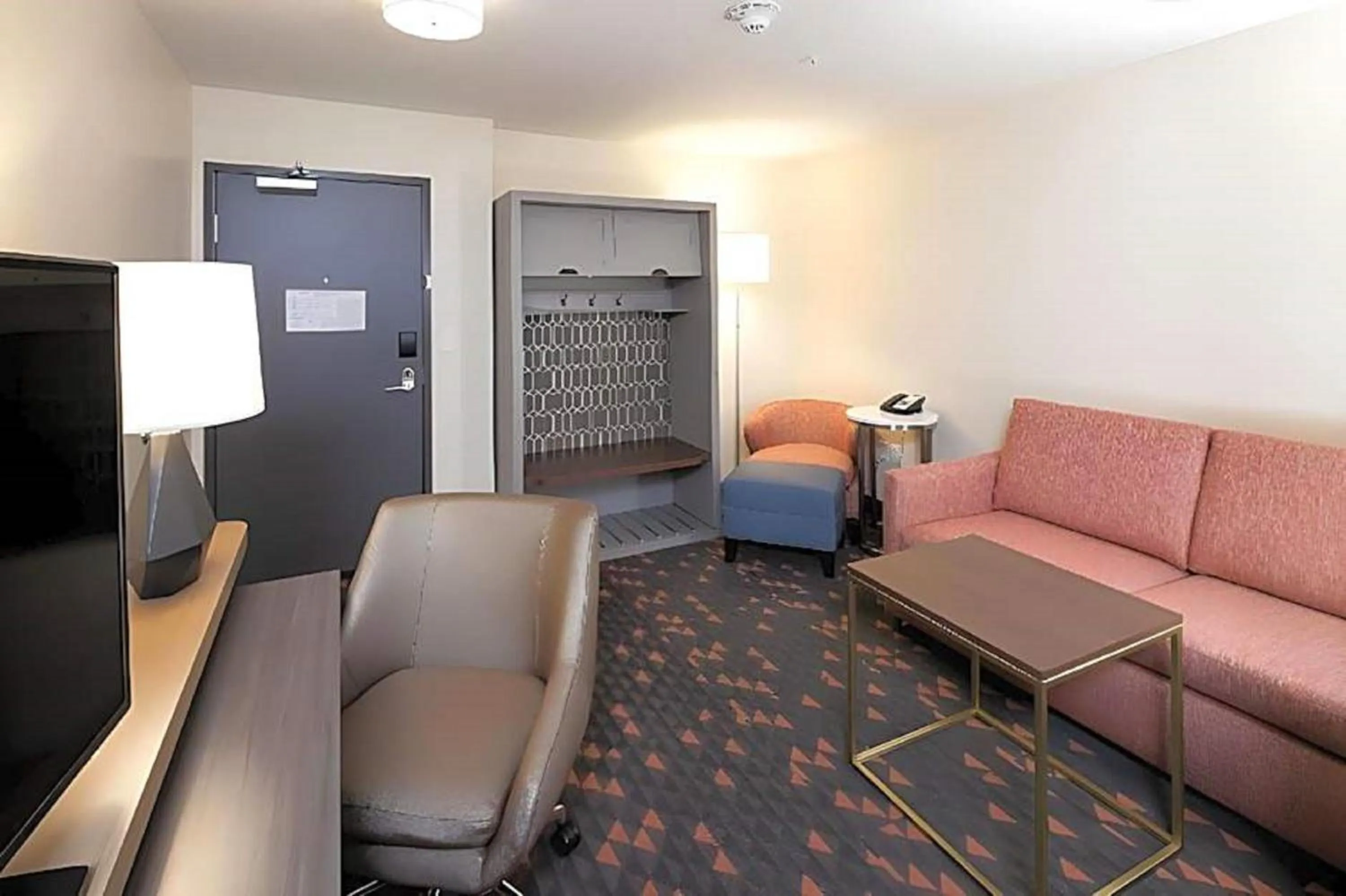 Bedroom in Holiday Inn - Kalamazoo West by IHG