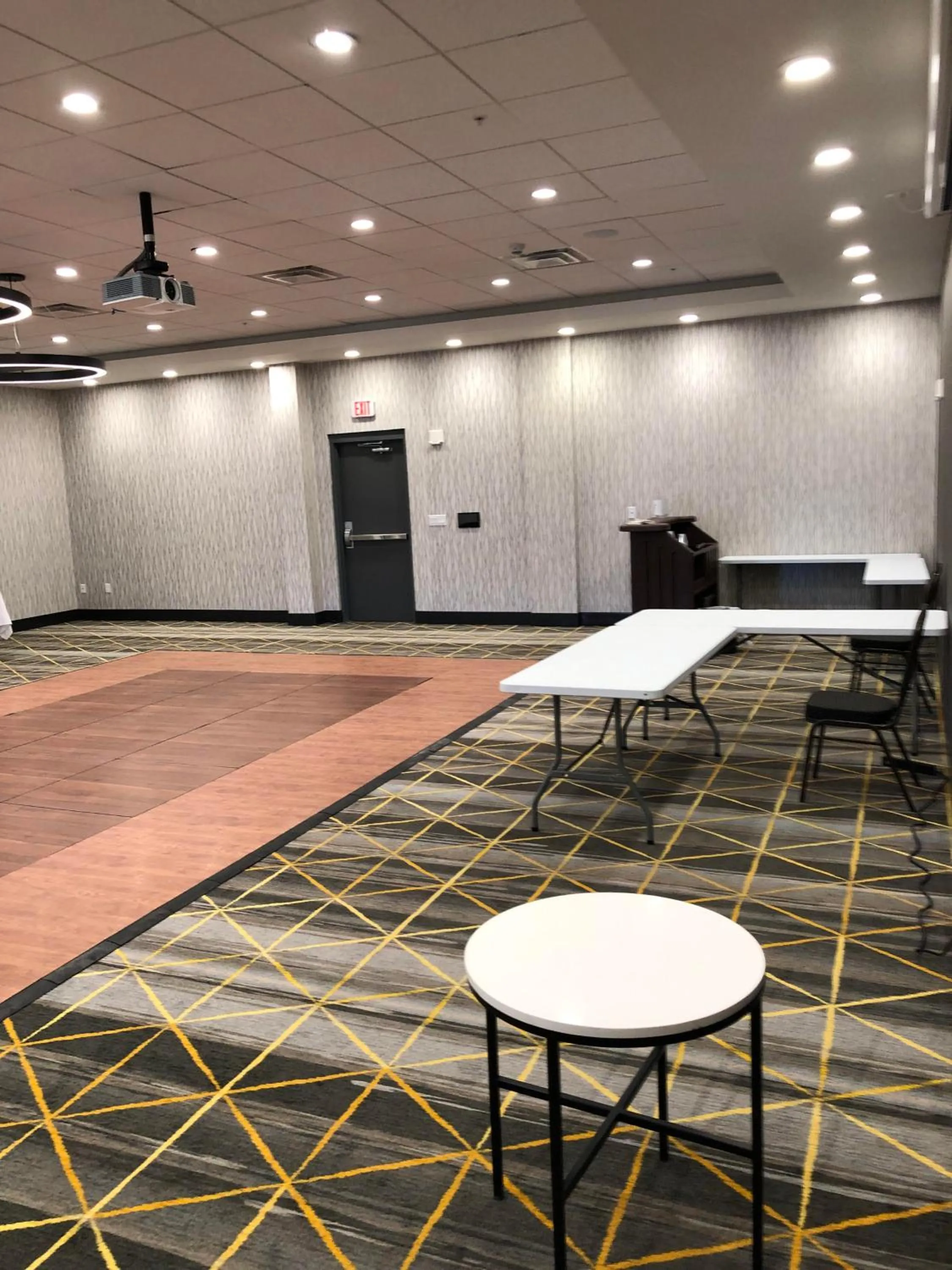 Meeting/conference room in Holiday Inn - Kalamazoo West by IHG