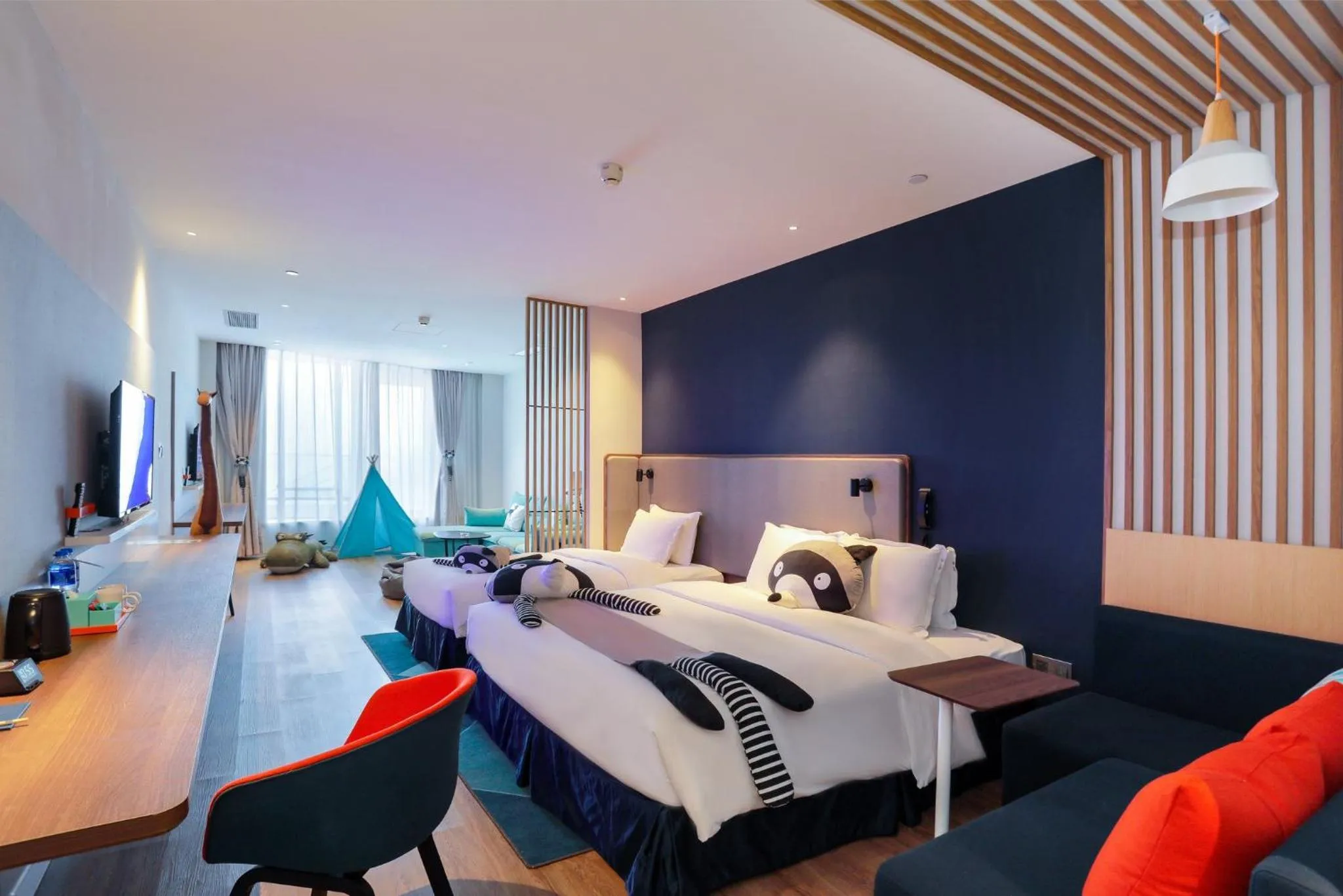 Photo of the whole room, Bed in Holiday Inn Express Xiamen Airport Zone by IHG