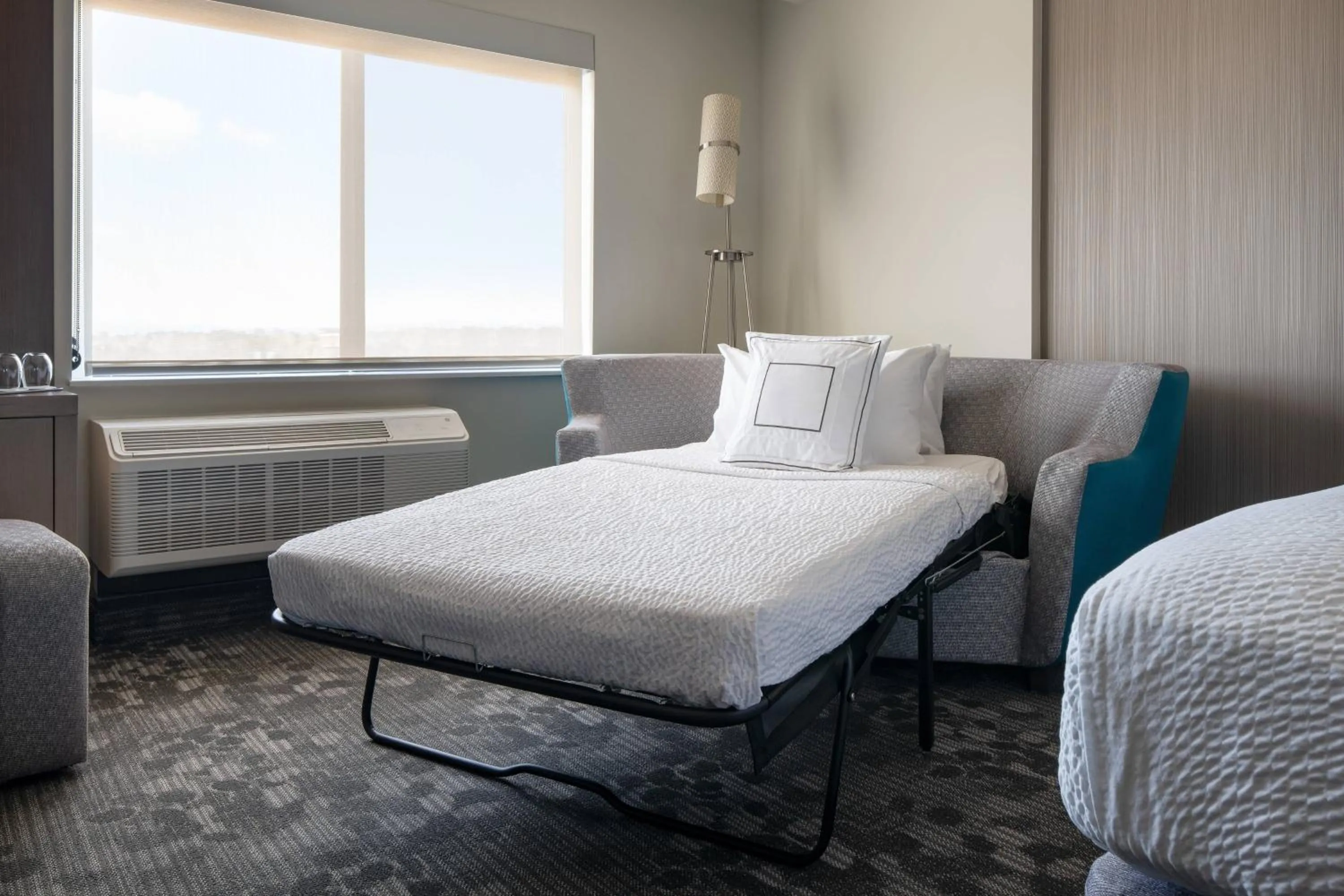 Photo of the whole room, Bed in Courtyard by Marriott Loveland Fort Collins