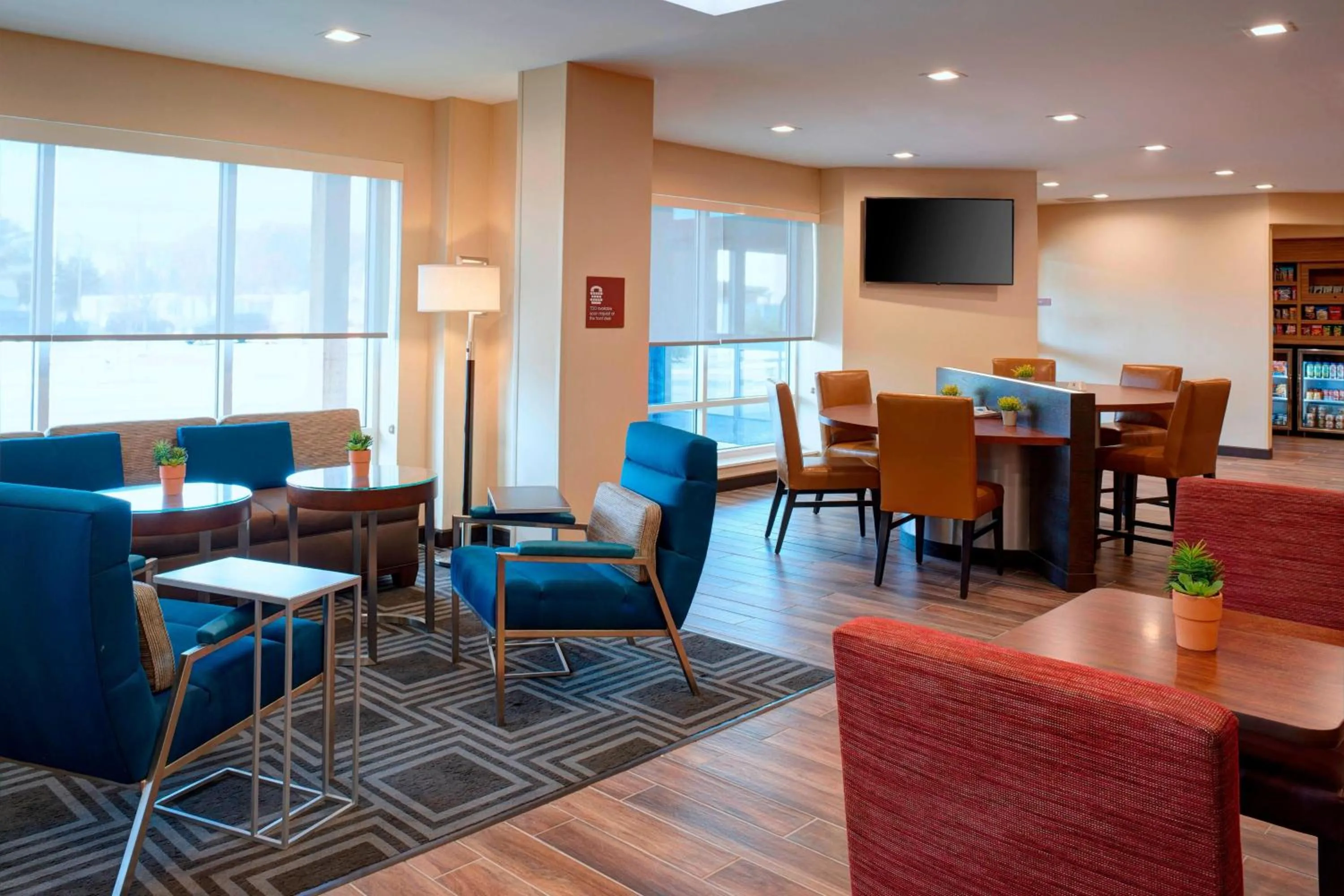 Lobby or reception in TownePlace Suites by Marriott Grand Rapids Airport