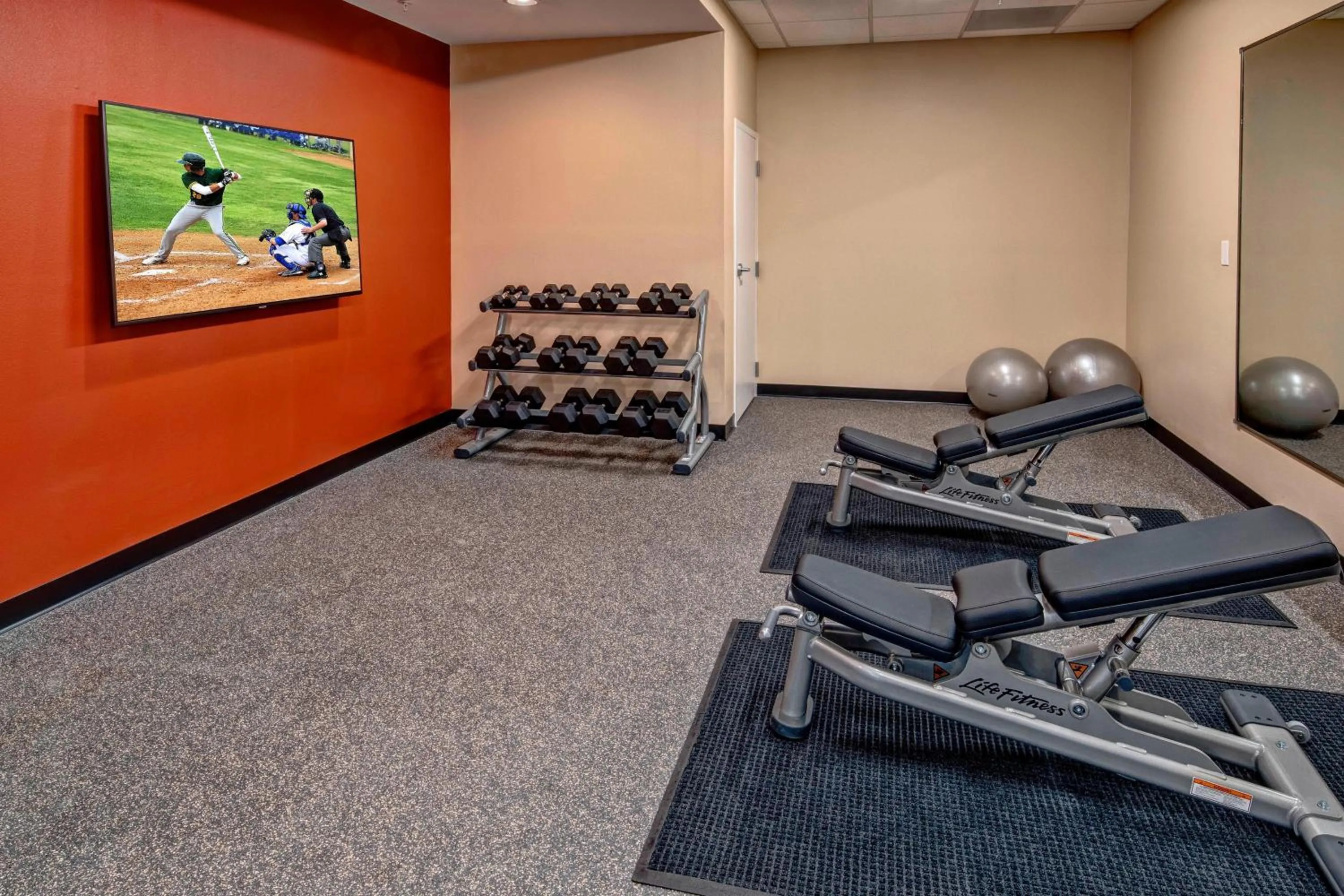 Fitness centre/facilities in TownePlace Suites by Marriott Hot Springs