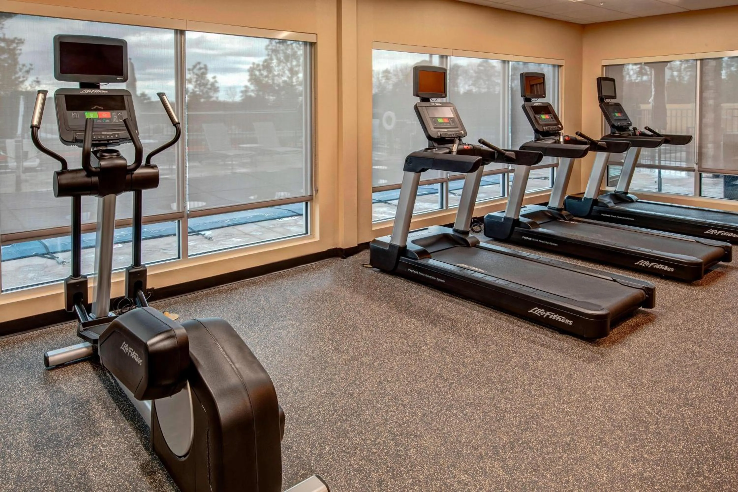 Fitness centre/facilities in TownePlace Suites by Marriott Hot Springs