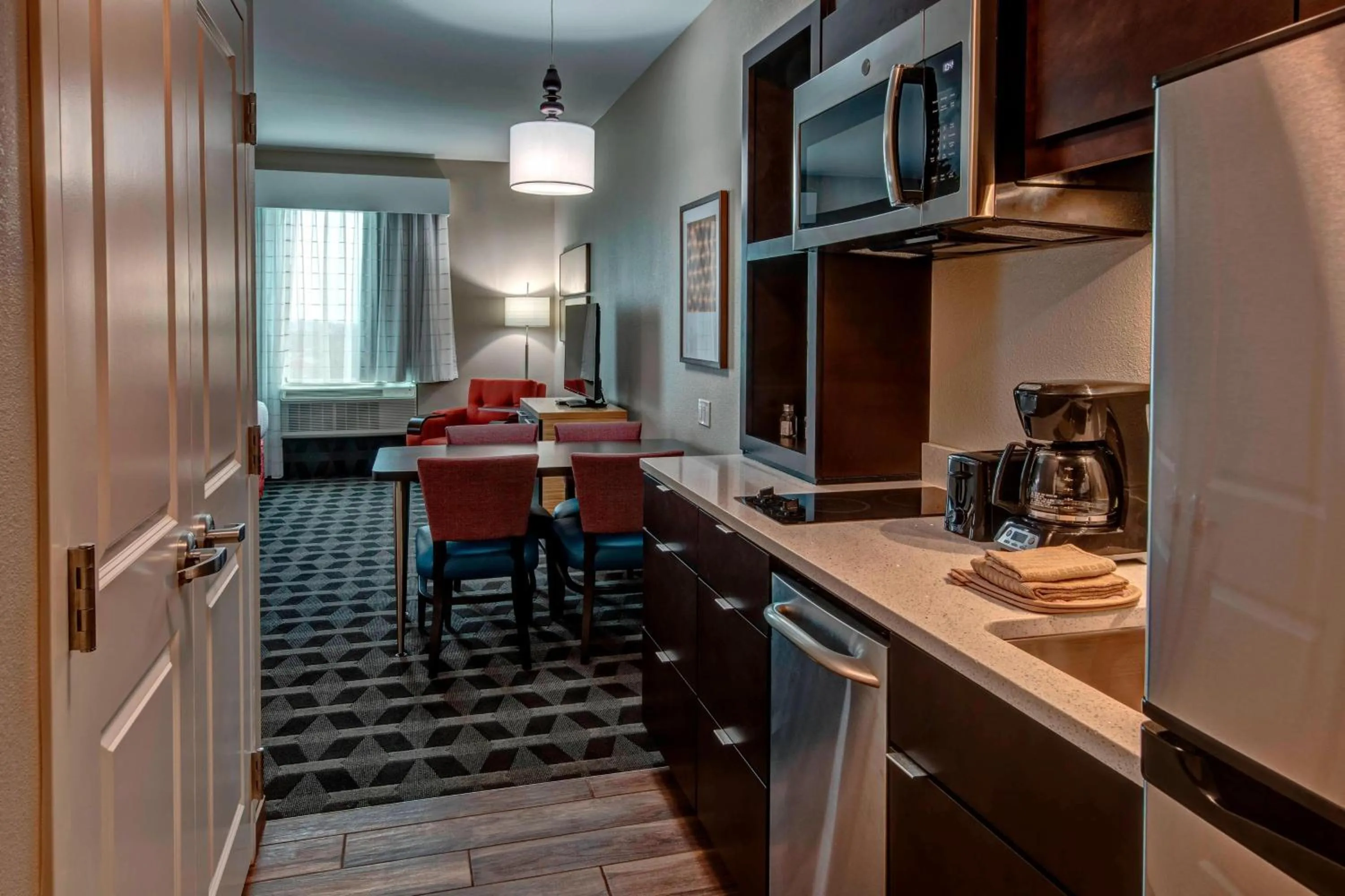 Kitchen or kitchenette in TownePlace Suites by Marriott Hot Springs