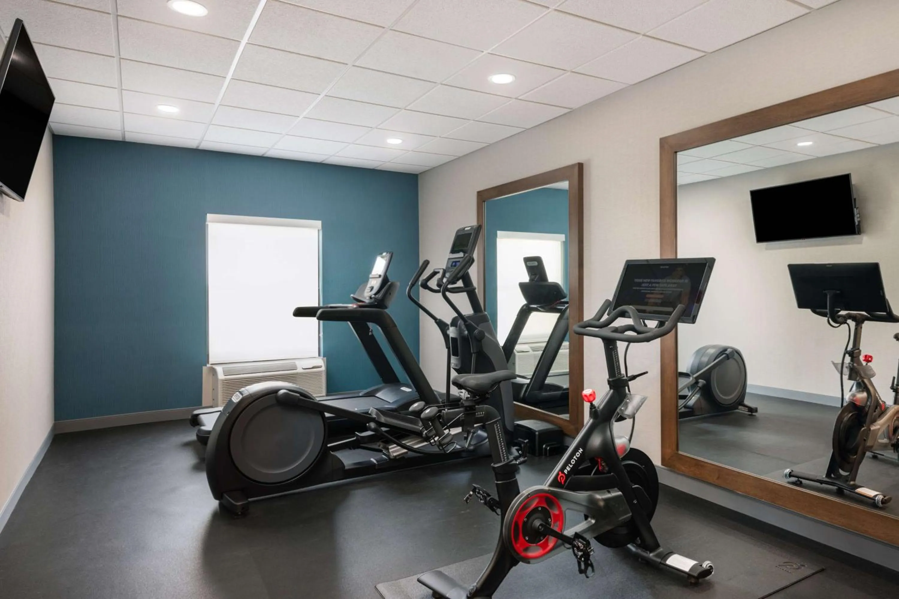 Fitness centre/facilities in Hampton Inn & Suites Fort Myers Beach/Sanibel Gateway